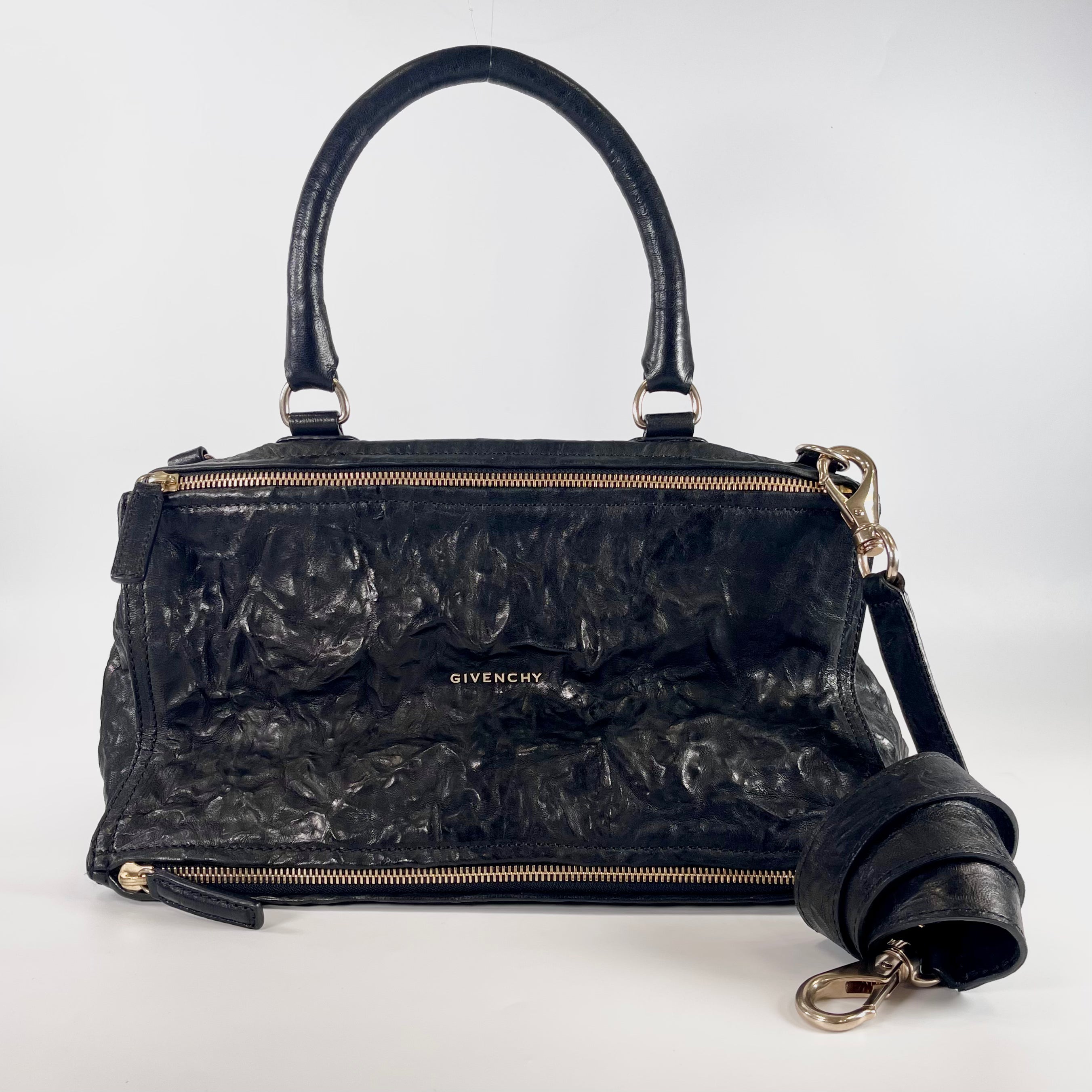 2512 secondhand GIVENCHY van Pandora