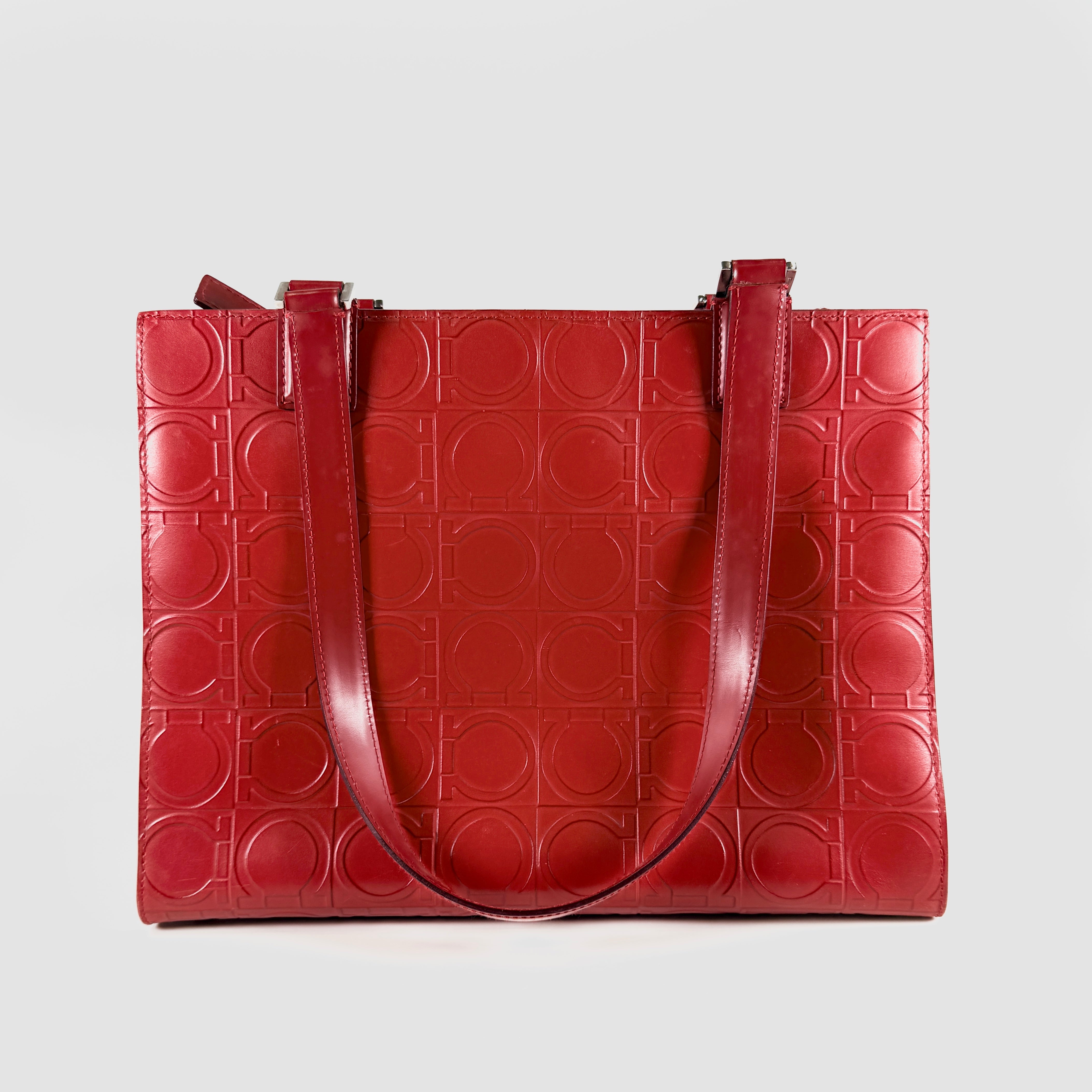 2605 secondhand Ferragamo Gancini Tote Bag