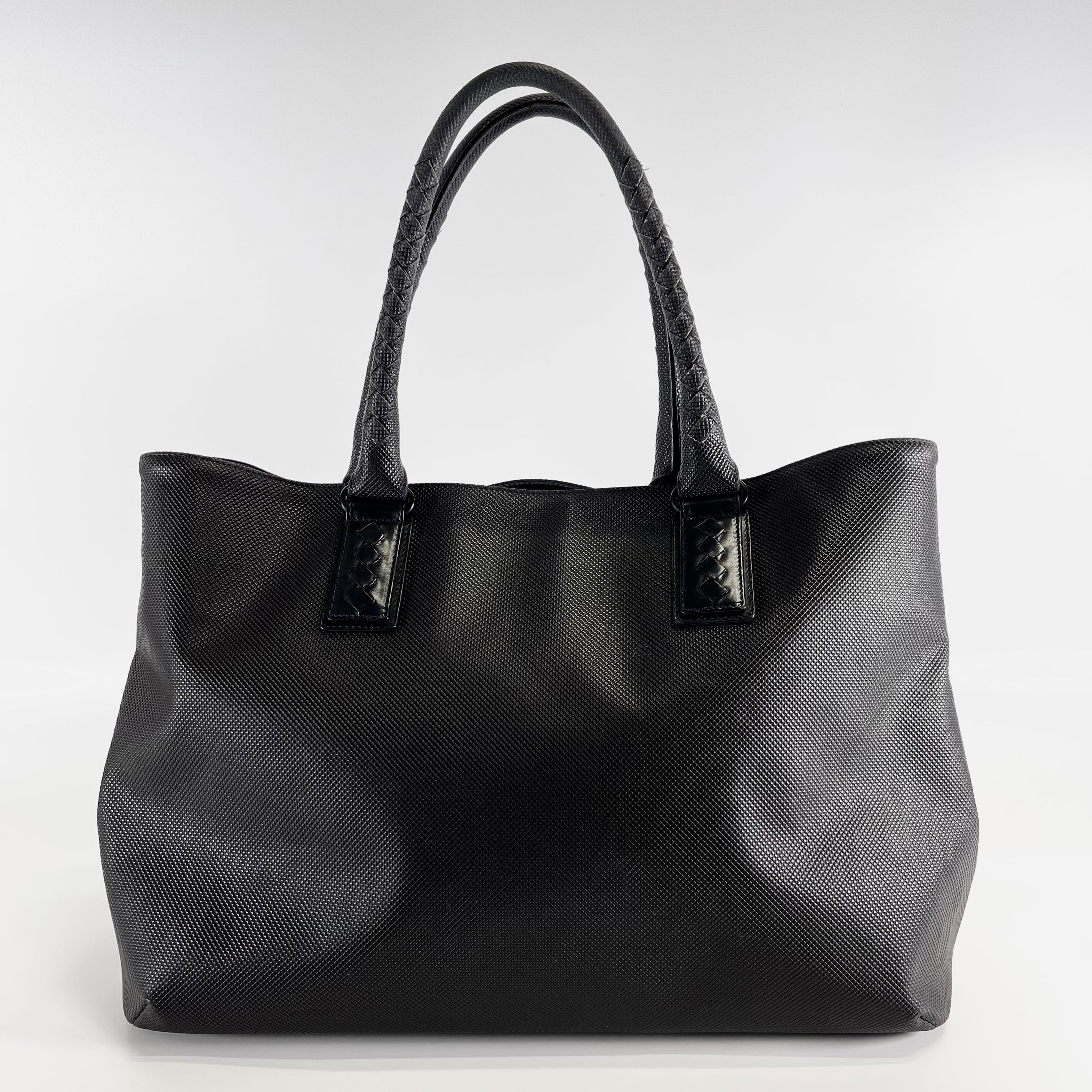 2601 secondhand BOTTEGAVENETA Intrecciato leather hand bag black