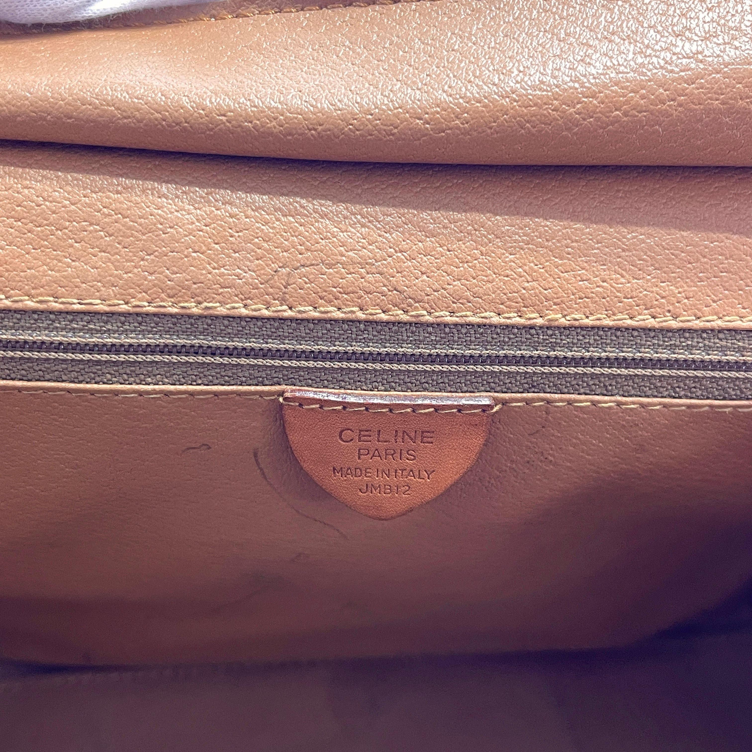 2605 secondhand CELINE Macadam hand bag