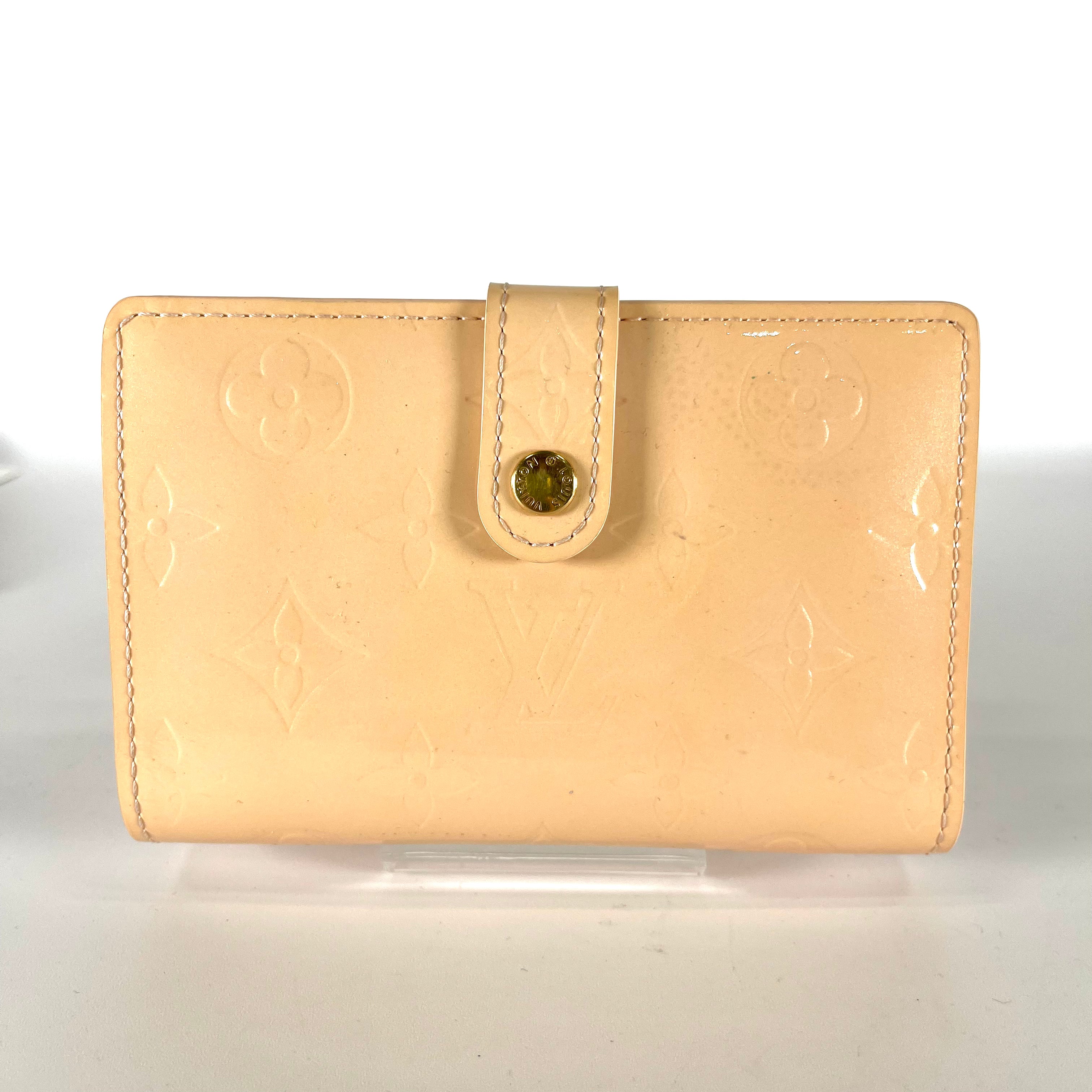 2503 Louis Vuitton Monogram Verni Porte Monnevieve
