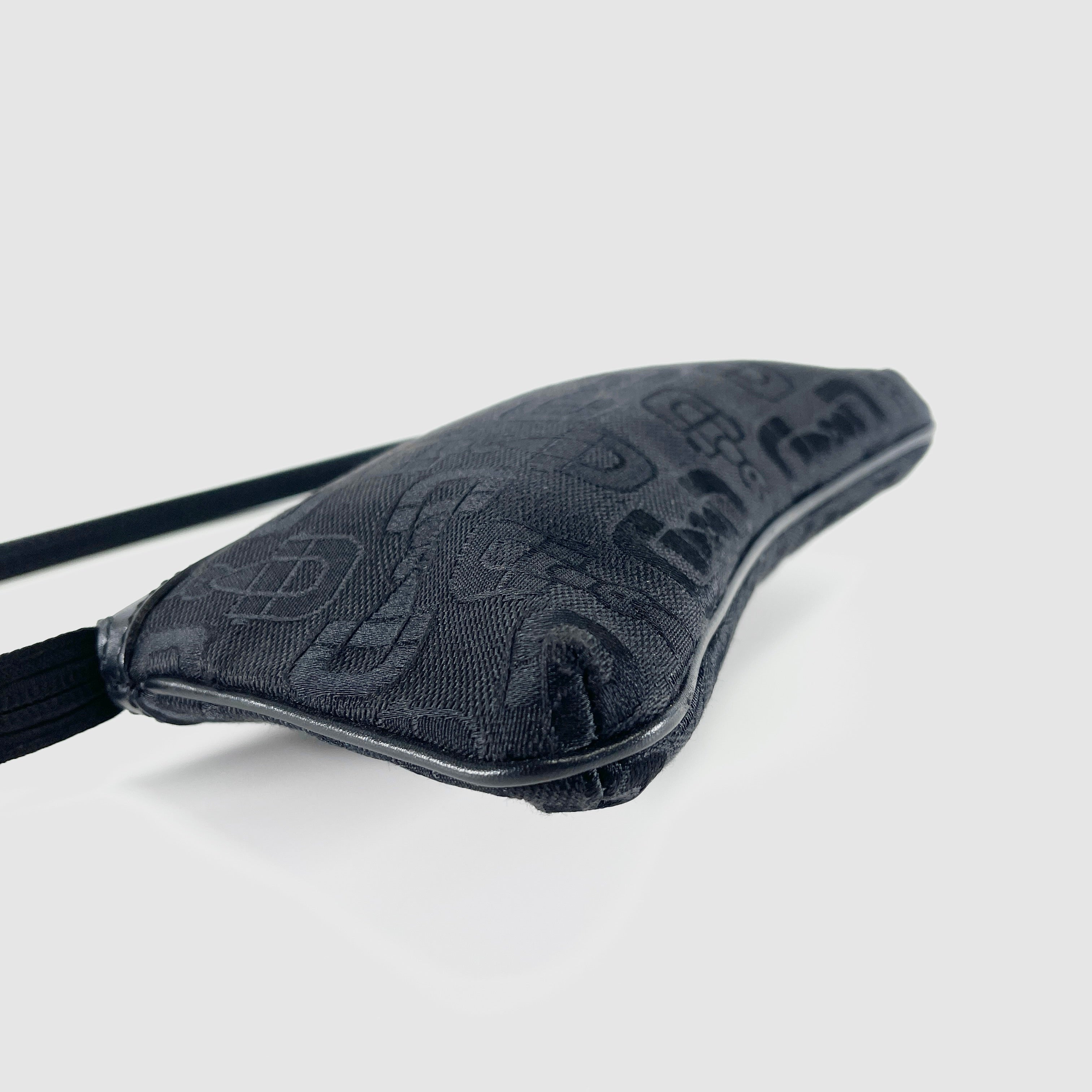 2606 secondhand GUCCI hand bag