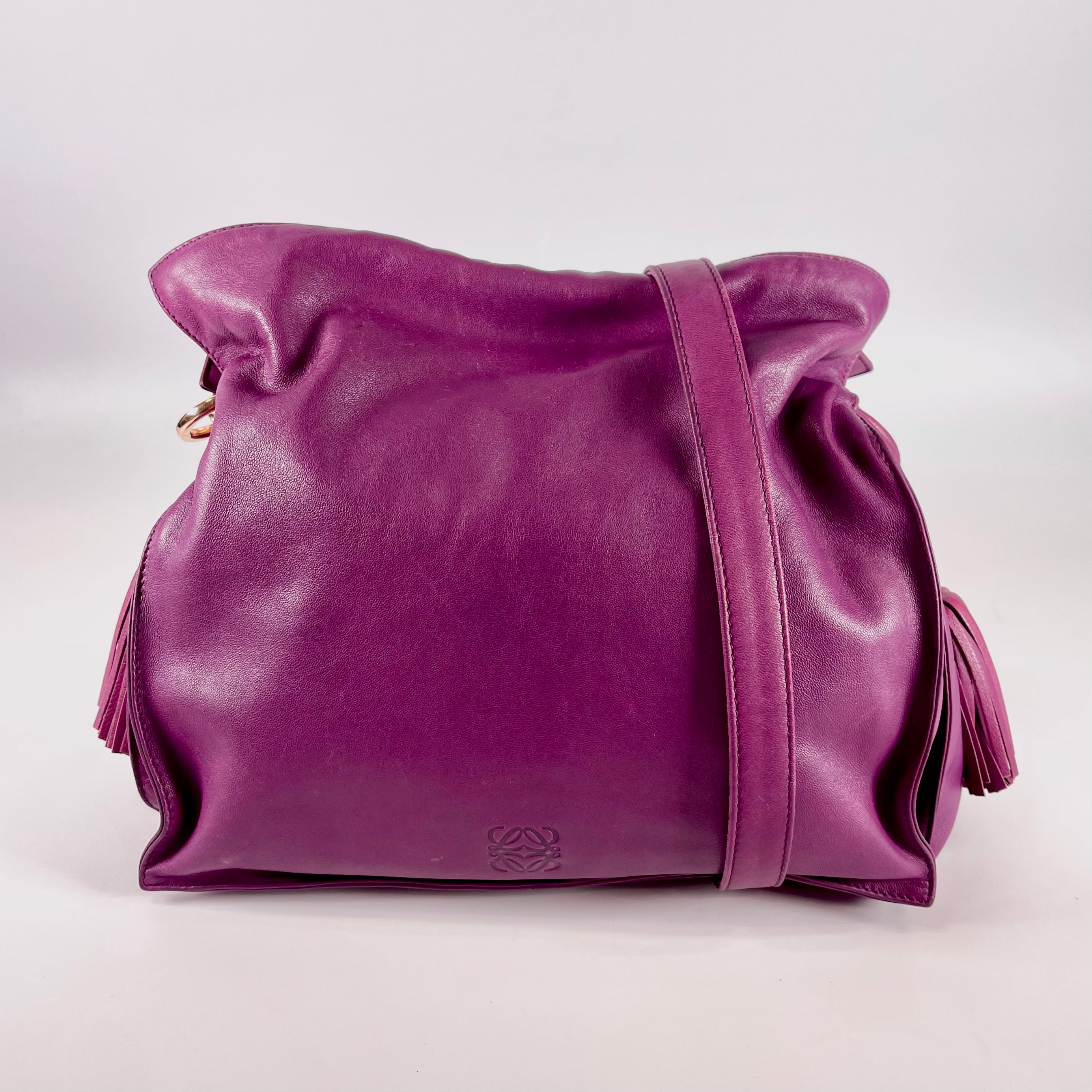 2602 secondhand LOEWE lame Shoulder bag