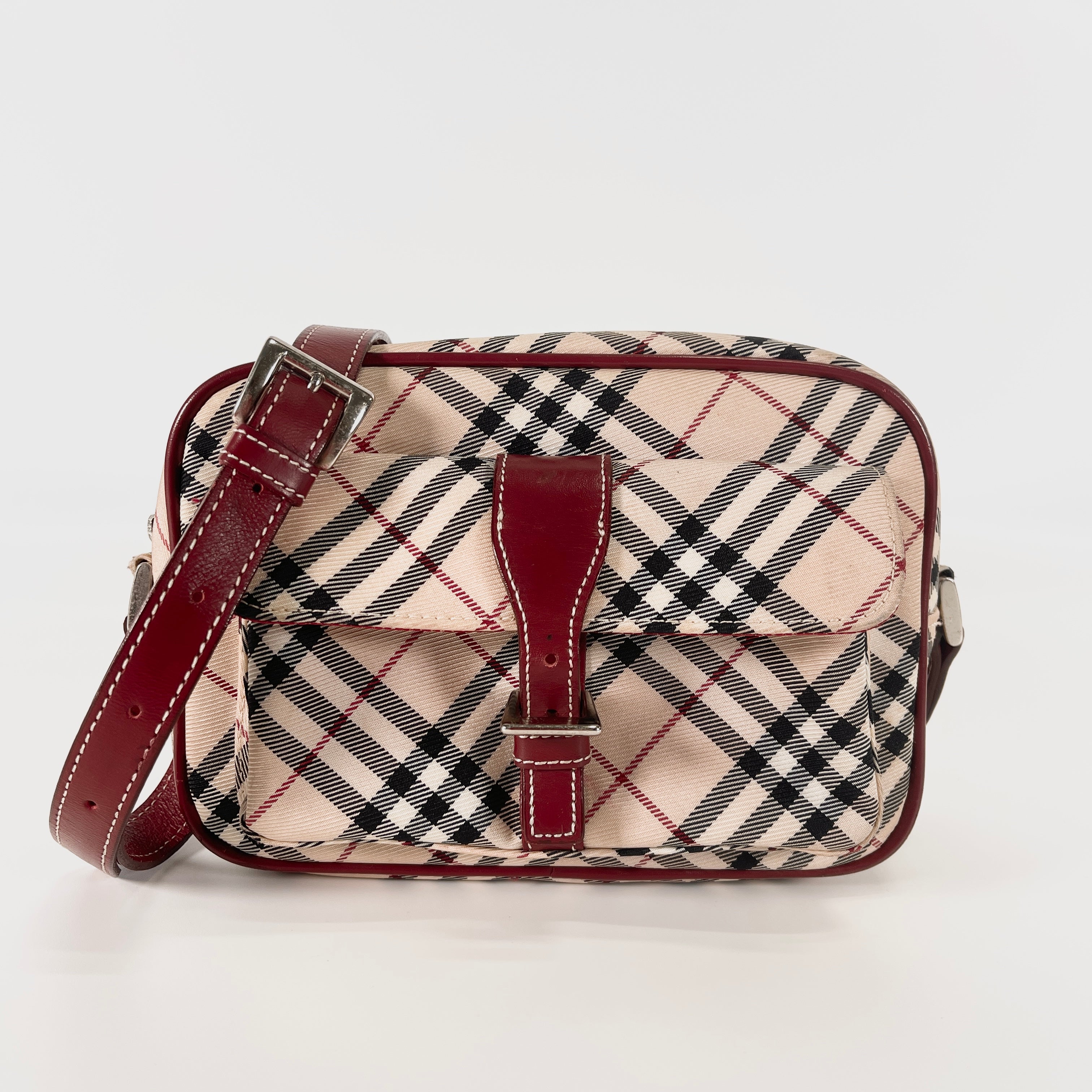 2604 secondhand BURBERRY Shoulder bag / Crossbody Bag
