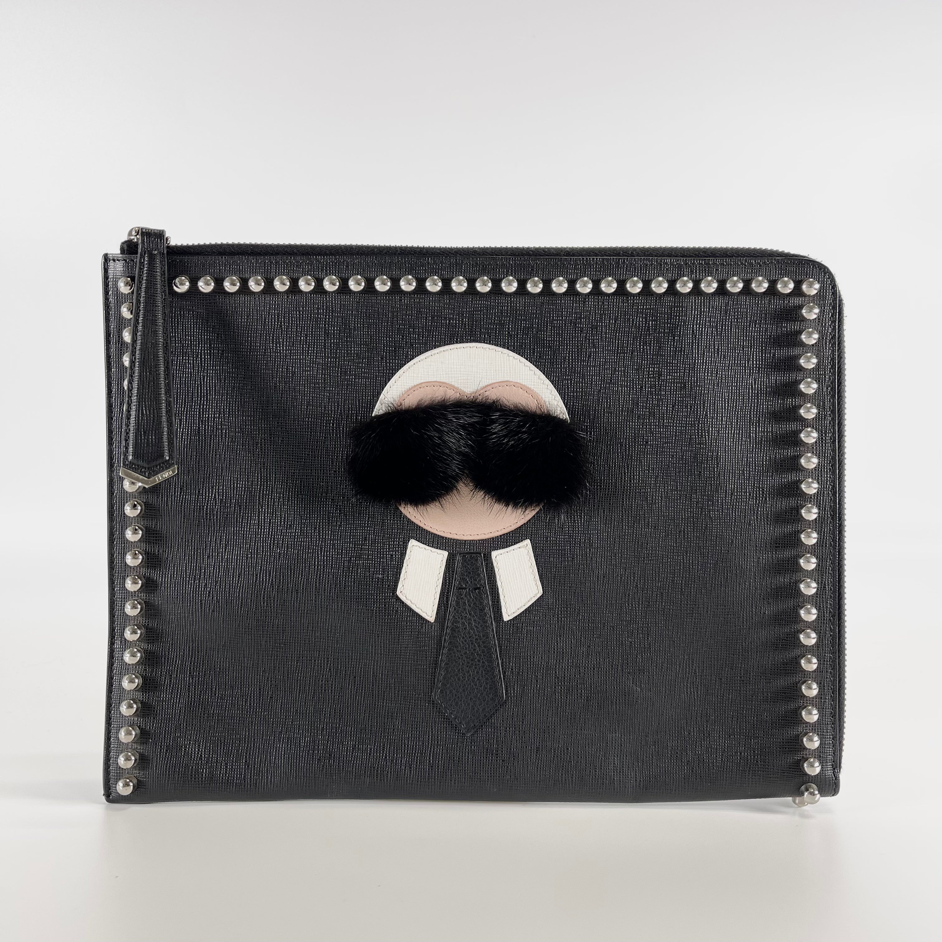 2602 secondhand FENDI business bag