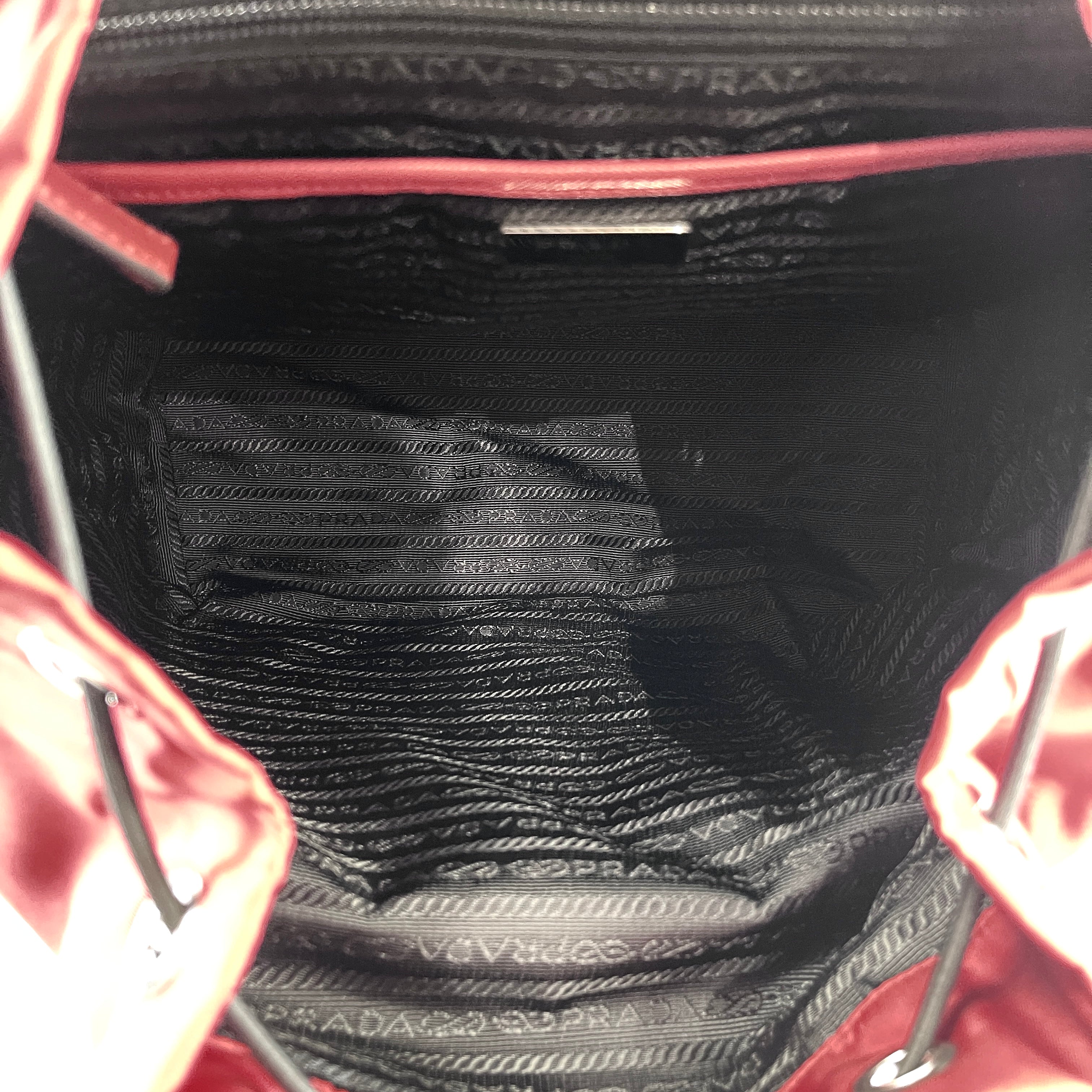 2604 secondhand PRADA backpack logo plate Red nylon