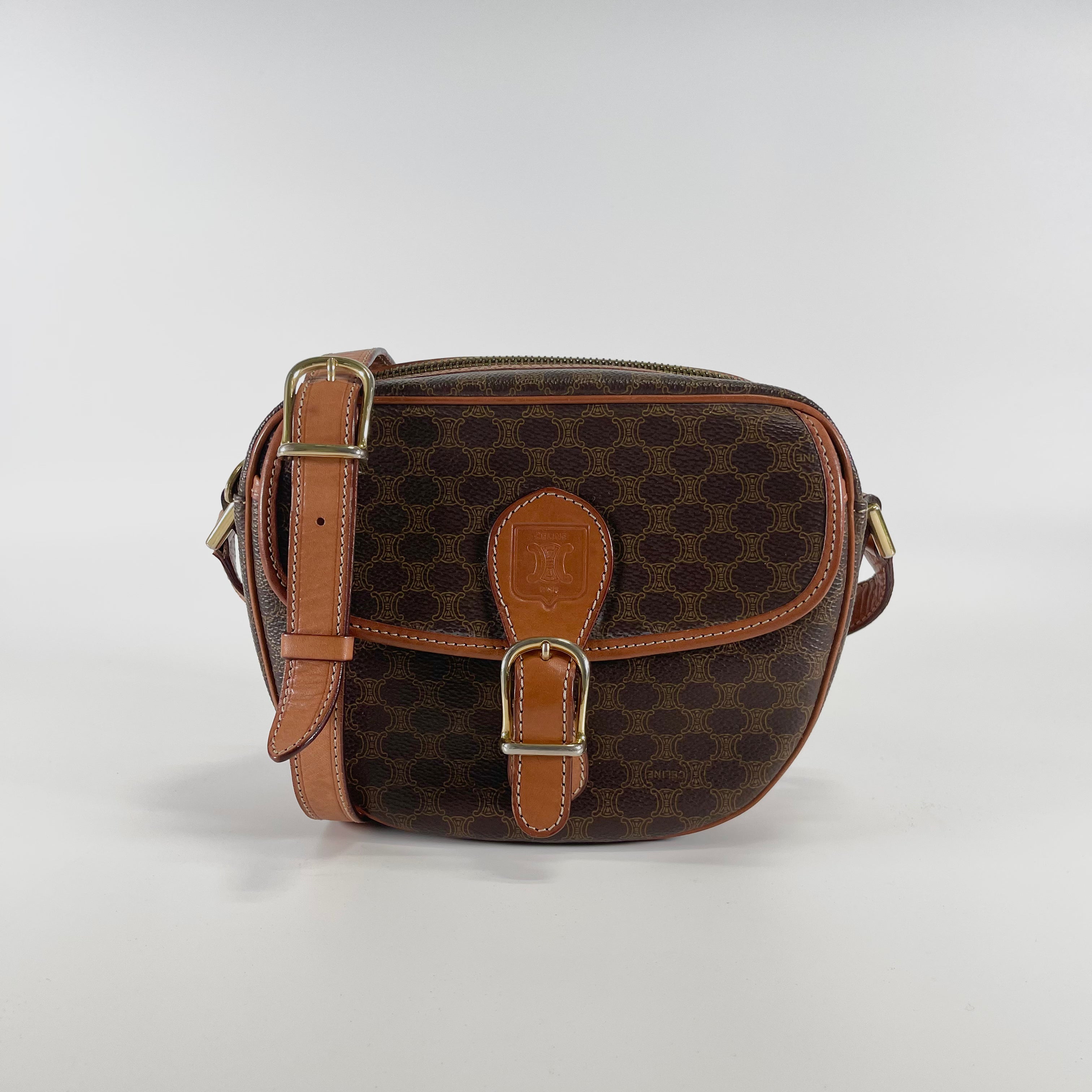 2601 secondhand CELINE Macadam Shoulder bag