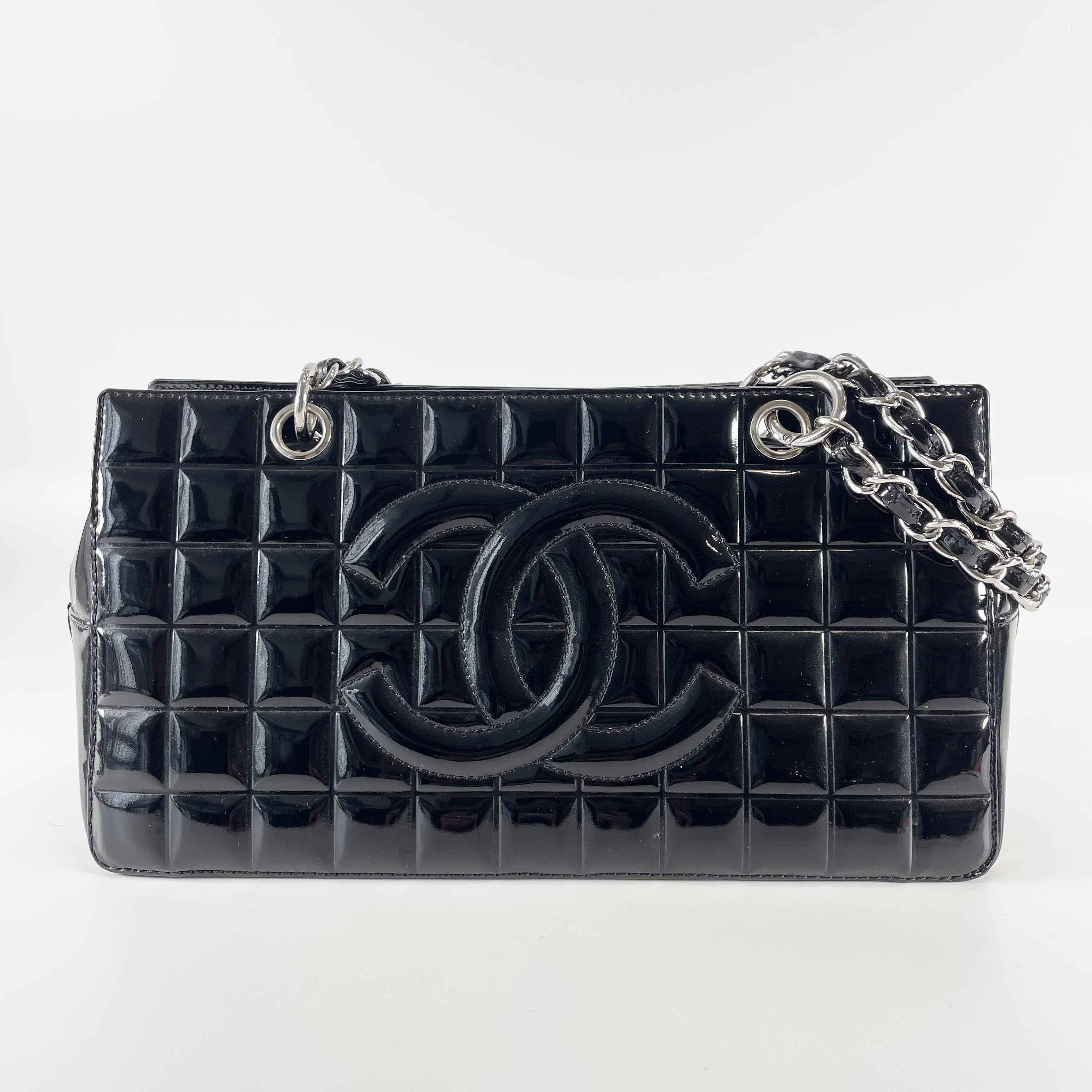 2603 secondhand CHANEL chocolate bar chain Tote patent black