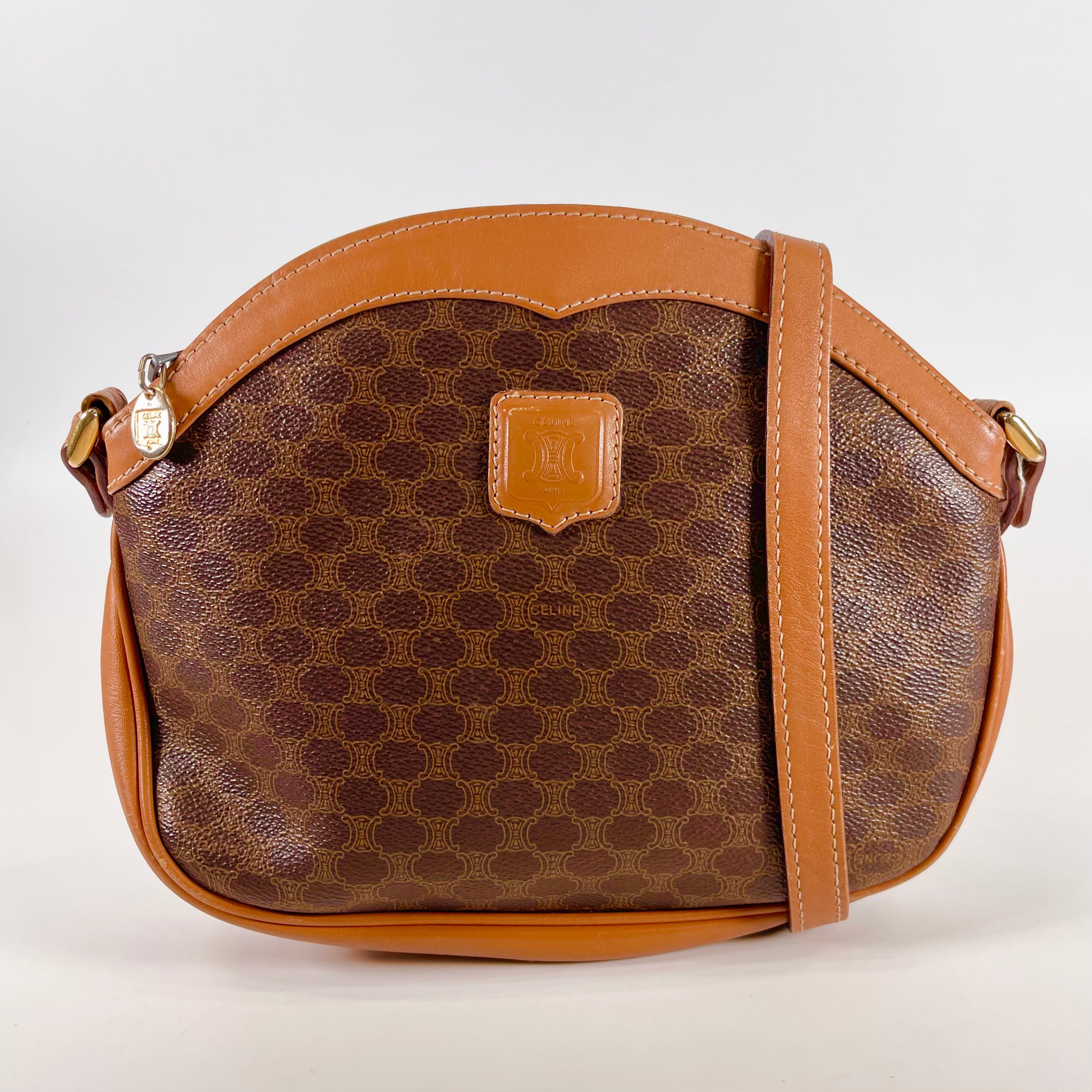 2509 CELINE Macadamia Shoulder Bag