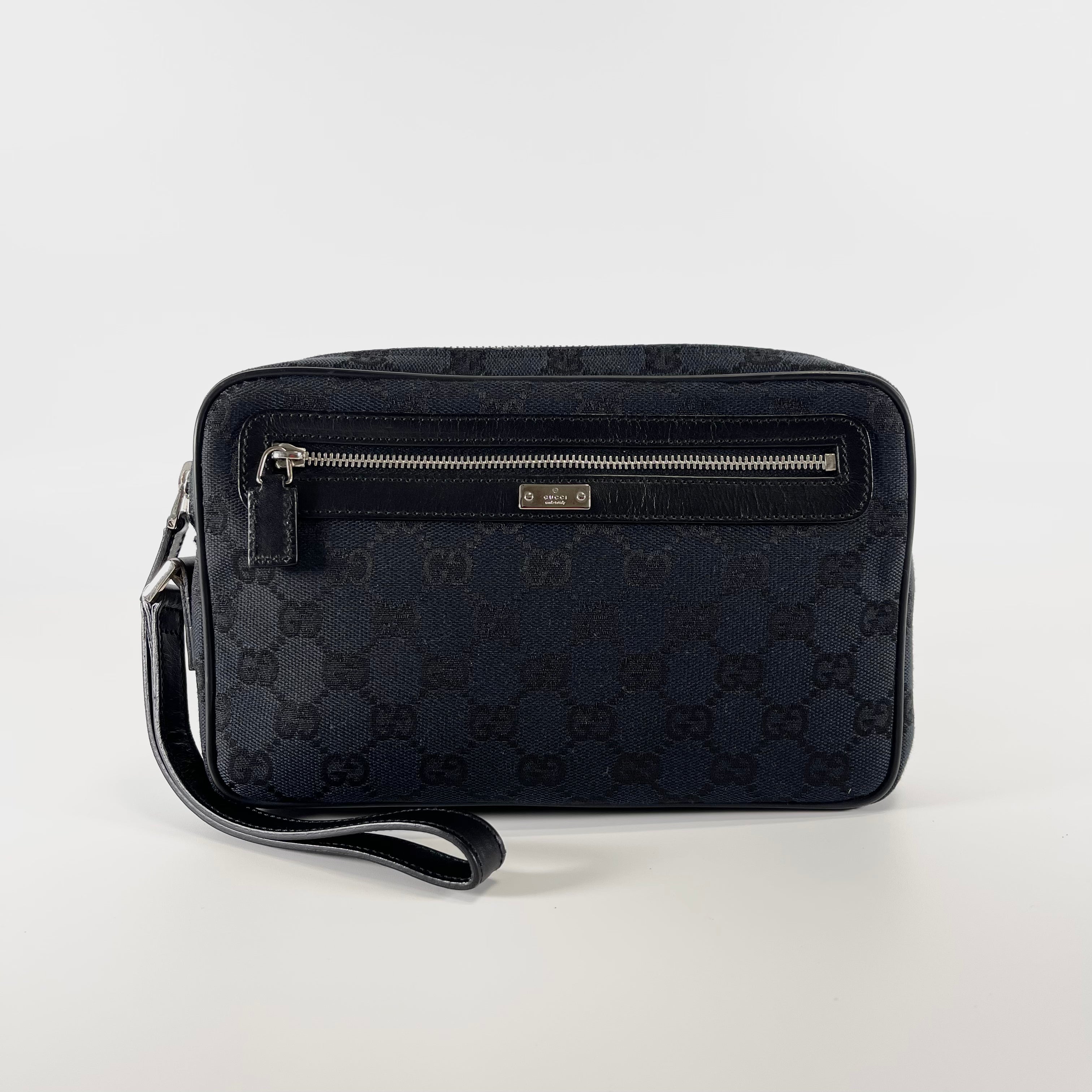 2602 secondhand GUCCI GG canvas Clutch Bag