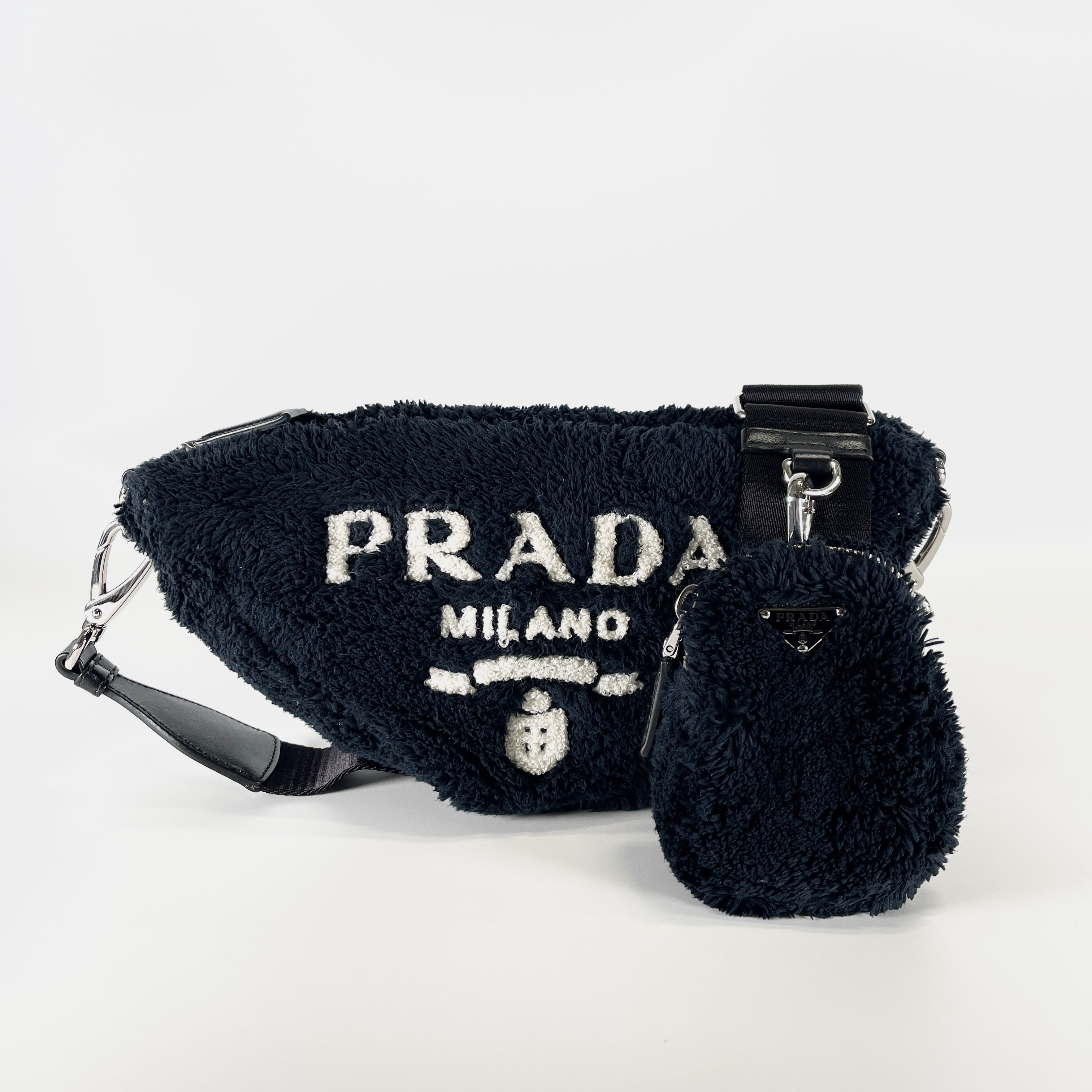 2604 secondhand PRADA Shoulder bag