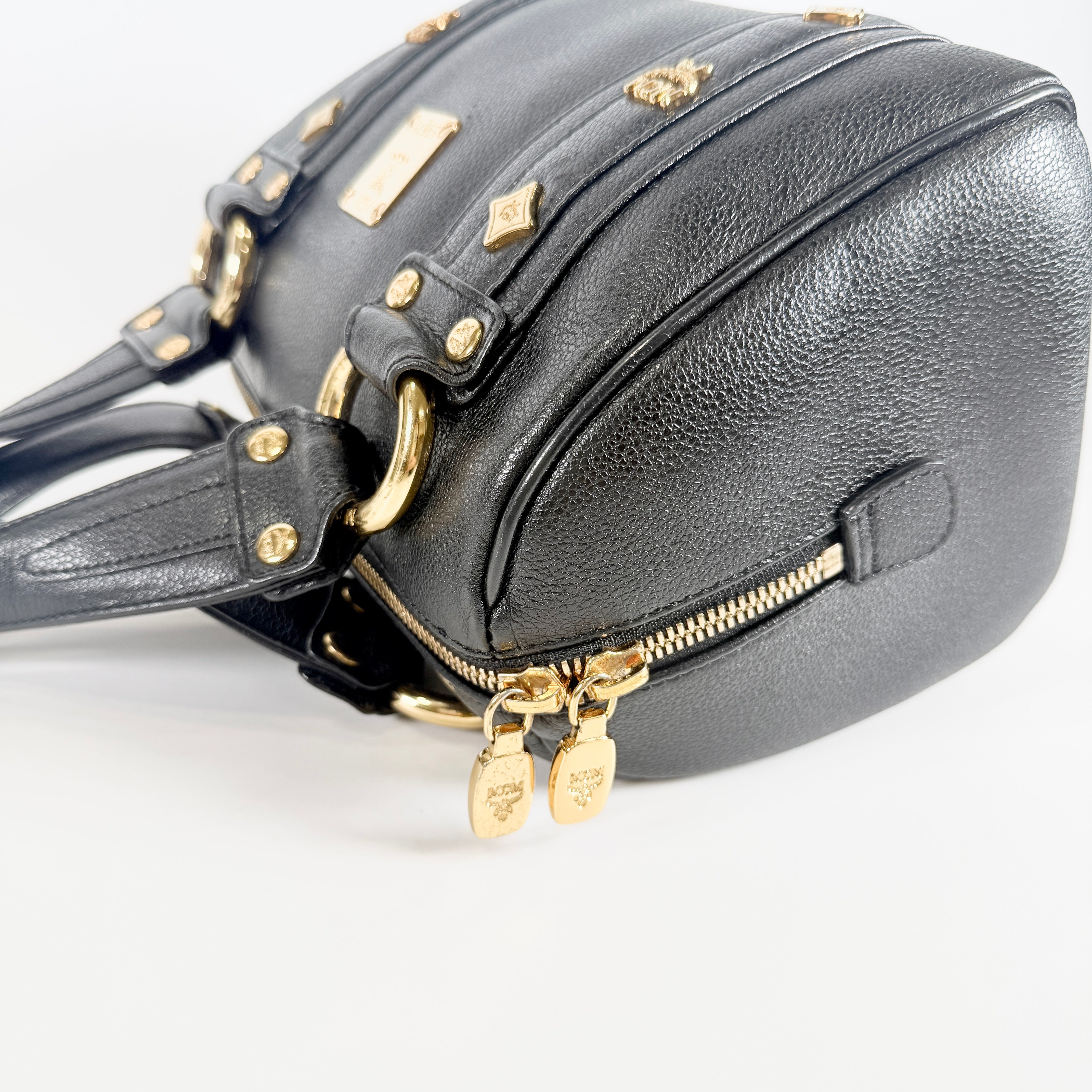 2608 secondhand MCM Boston bag