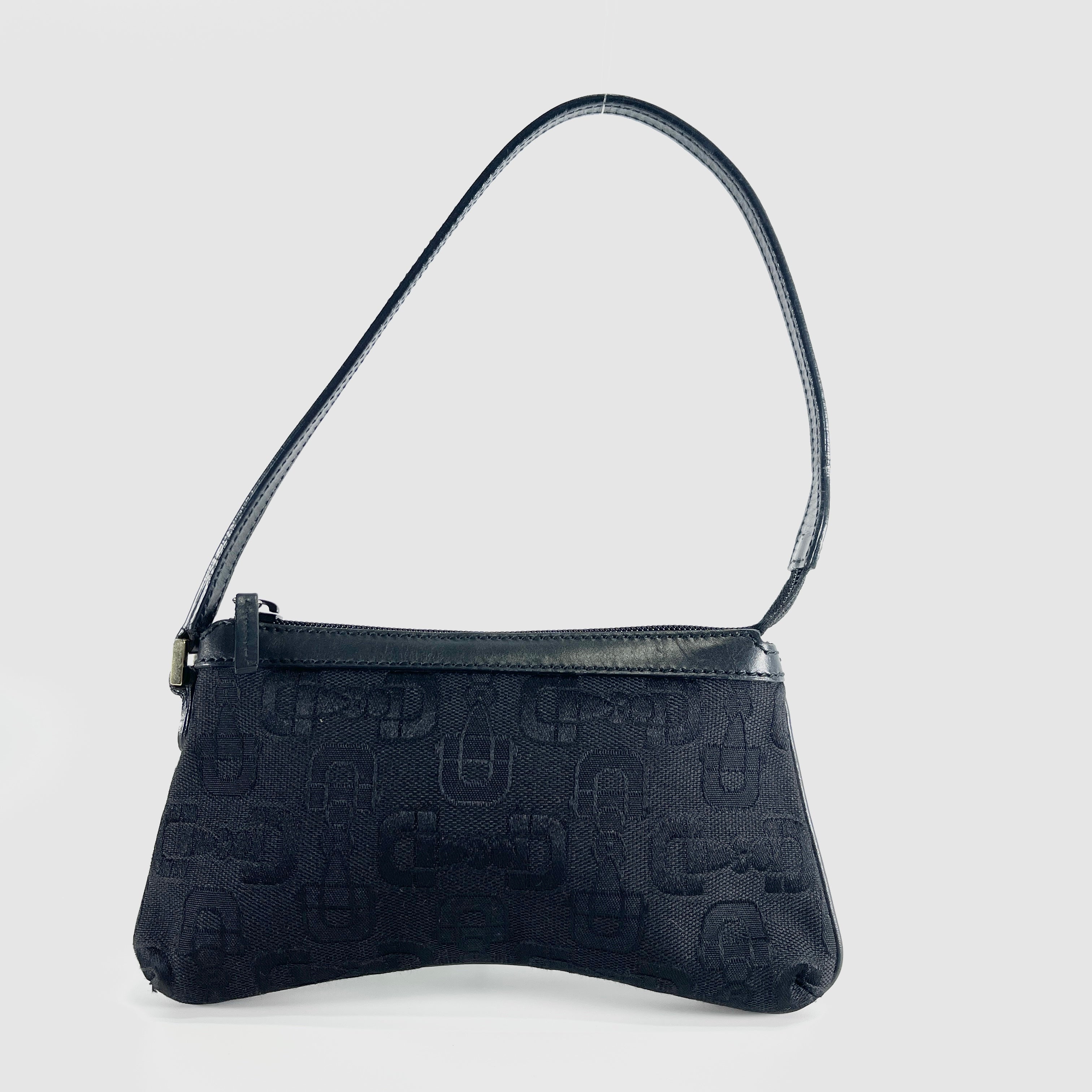 2606 secondhand GUCCI hand bag