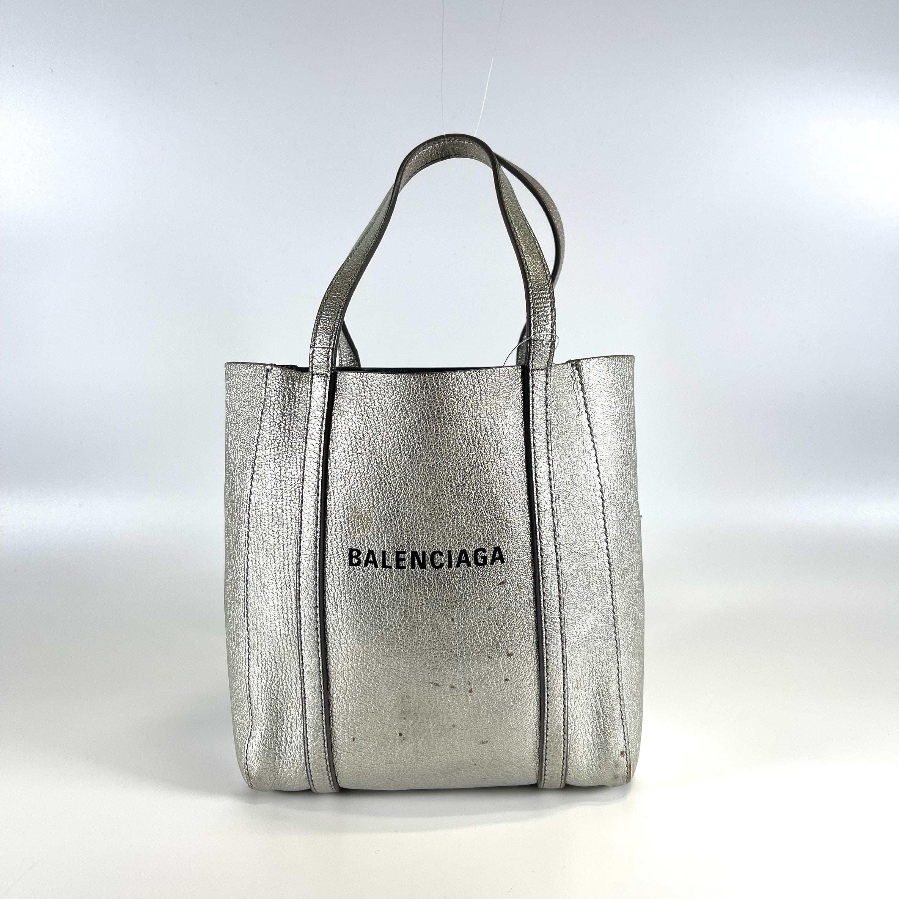 2601 BALENCIAGA 551815 lame × leather Everyday Tote XXS