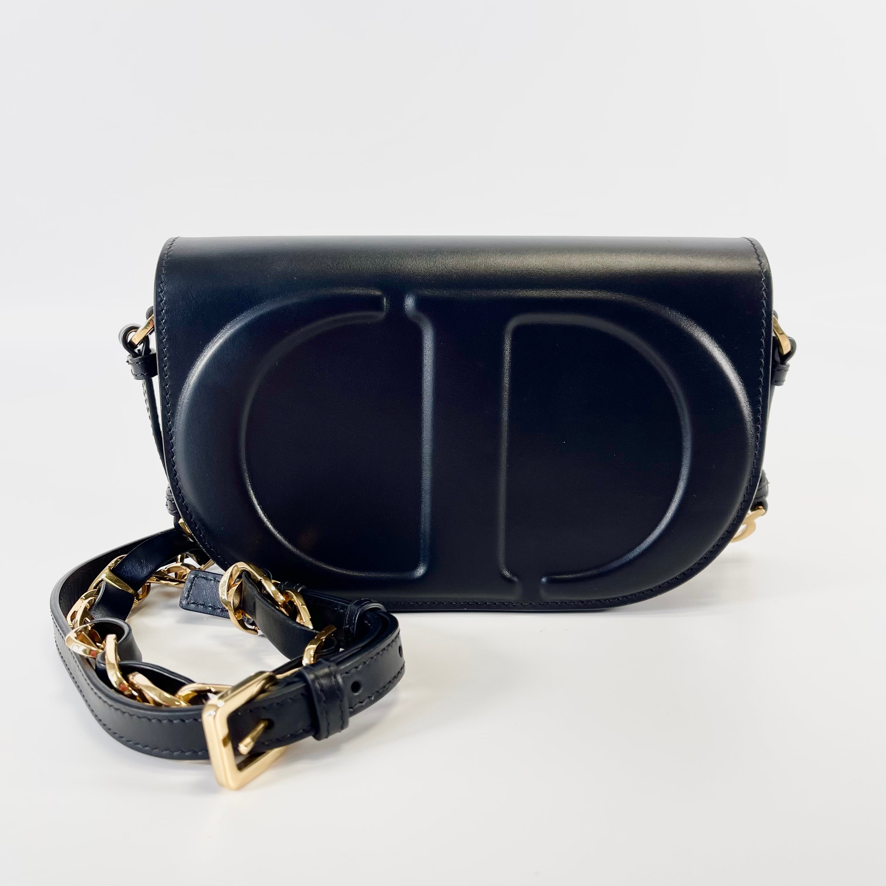 2602 secondhand CD Chain Shoulder black