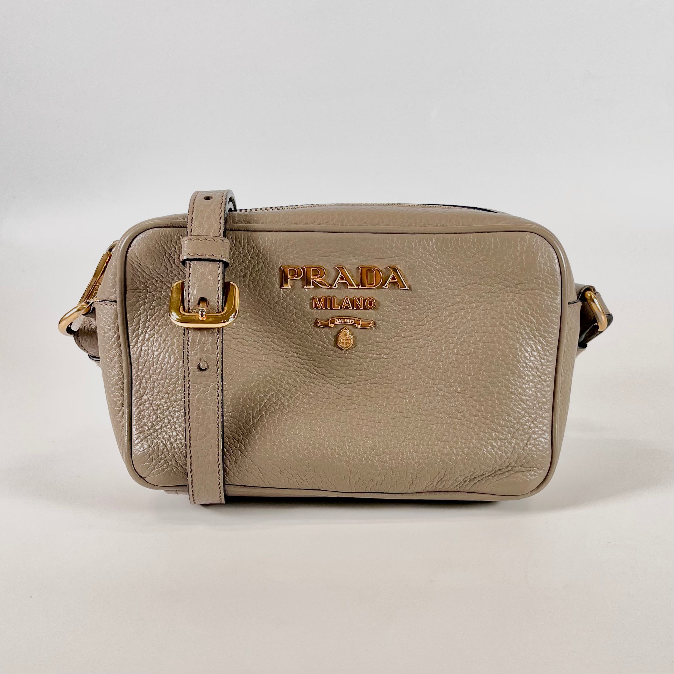 2601 secondhand PRADA Shoulder bag