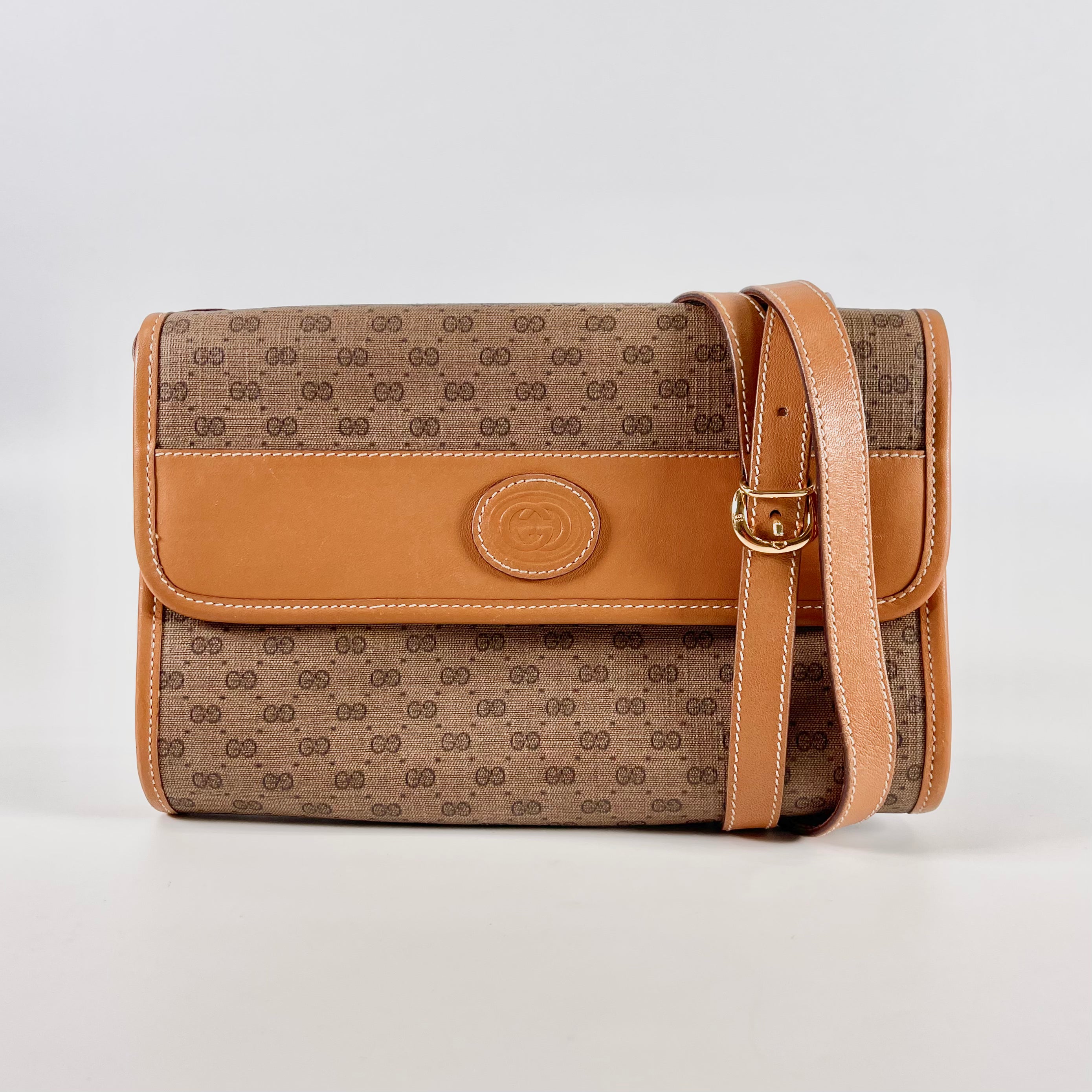 2602 secondhand GUCCI GG Shoulder bag