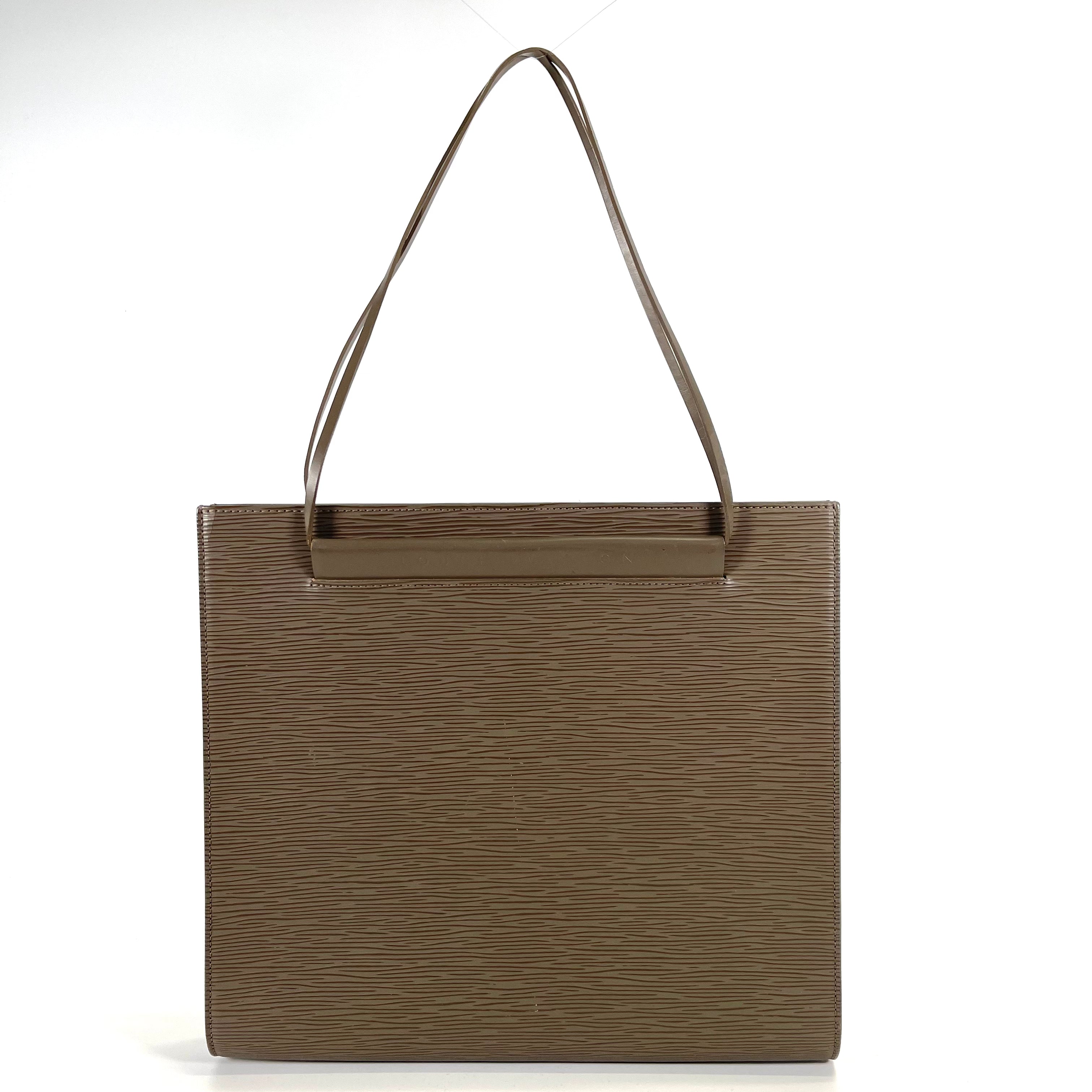 2509 Louis Vuitton Epi Saint Tropez