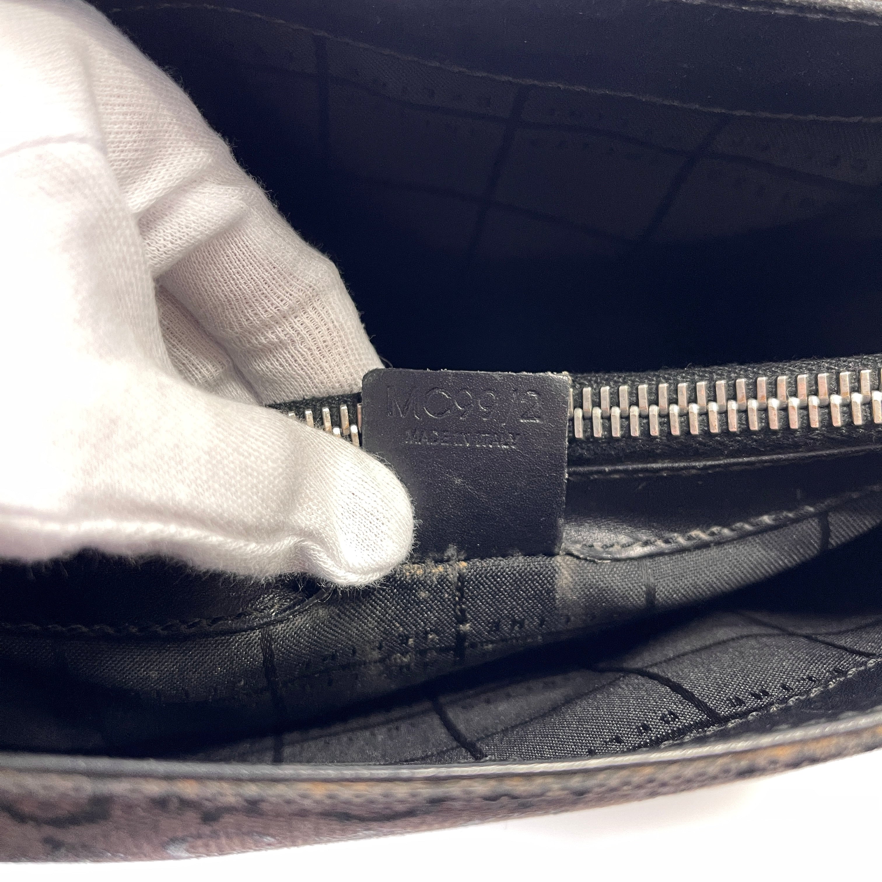 2605 secondhand CELINE C Macadam hand bag