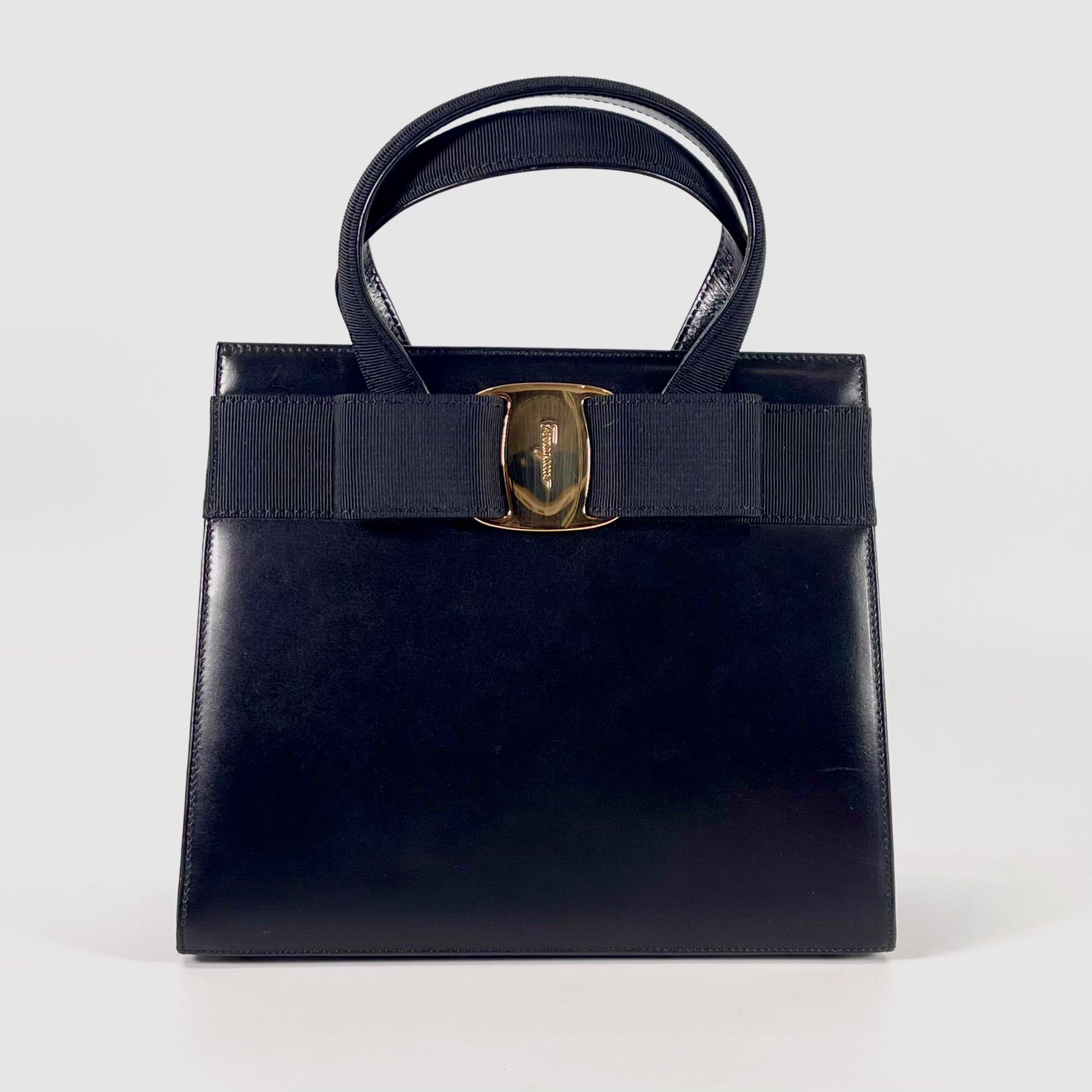 2512 secondhand Ferragamo Vara Ribbon 2Way bag
