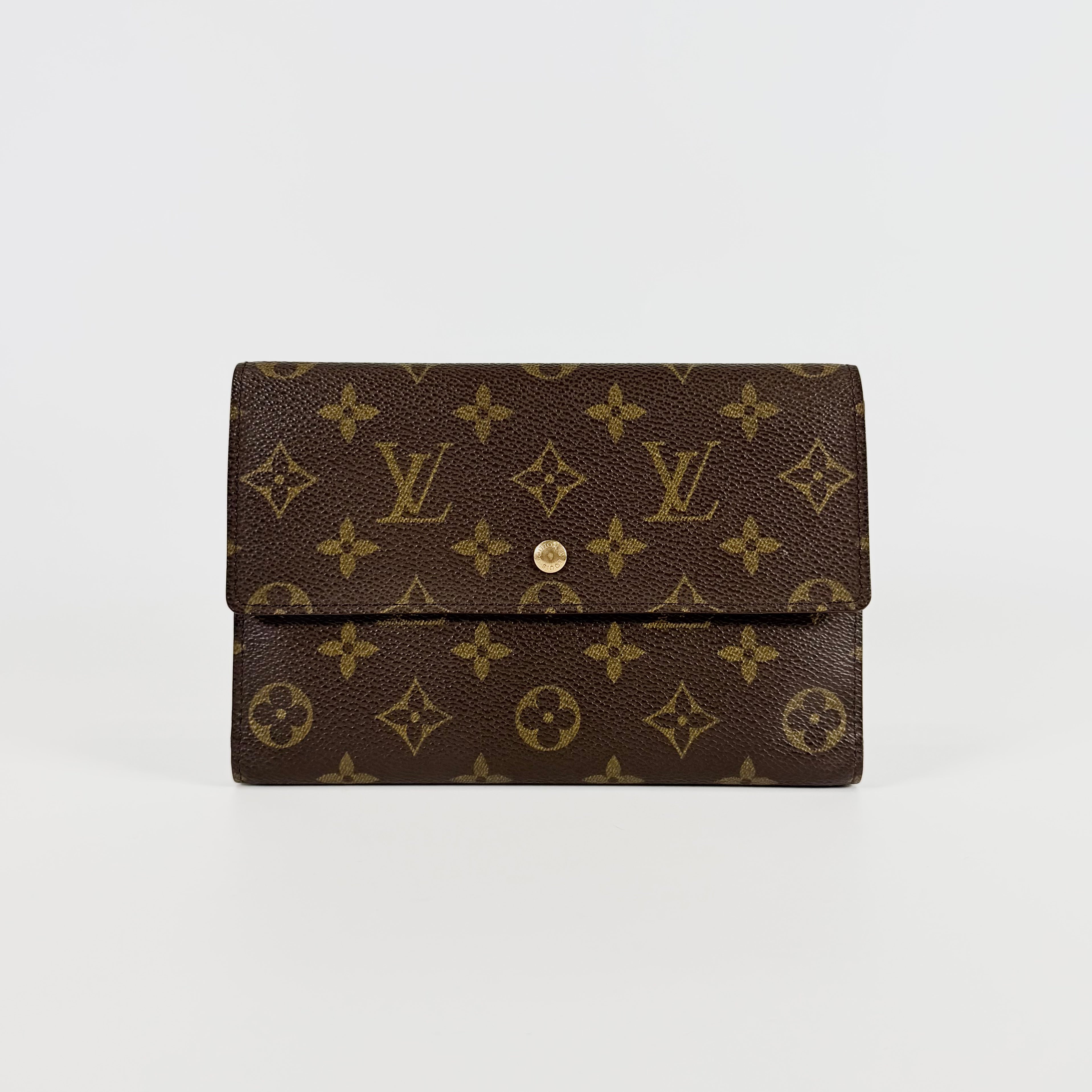 2608 secondhand LV Monogram Pochette Passeport Wallet