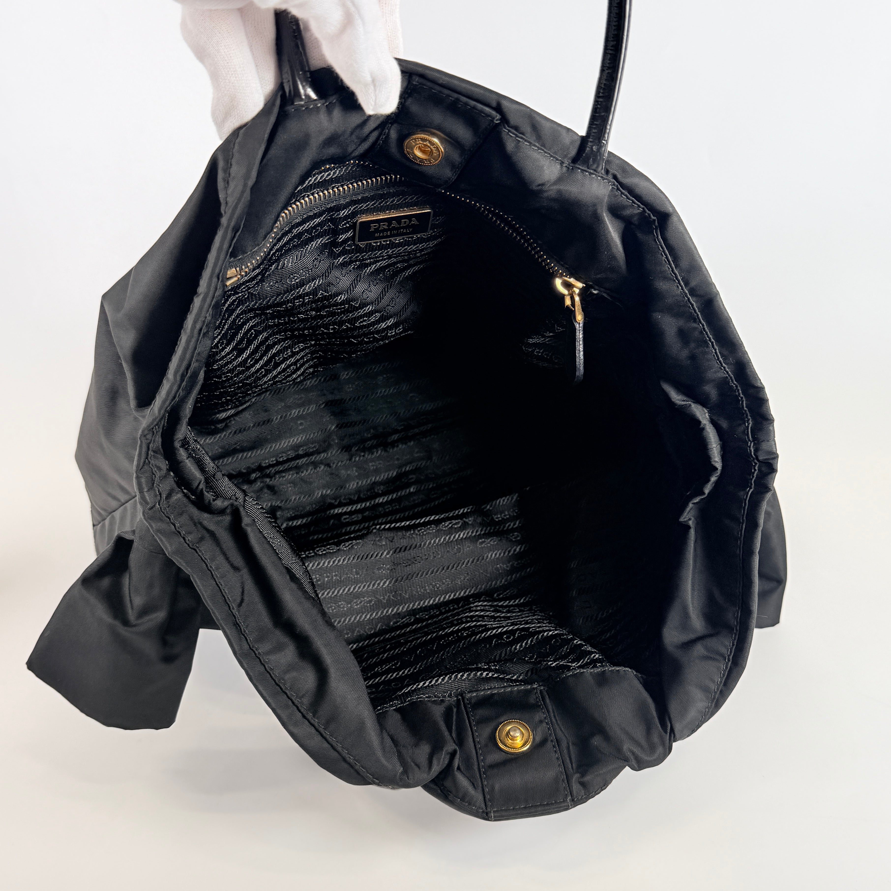 2606 secondhand Prada Nylon Handbag