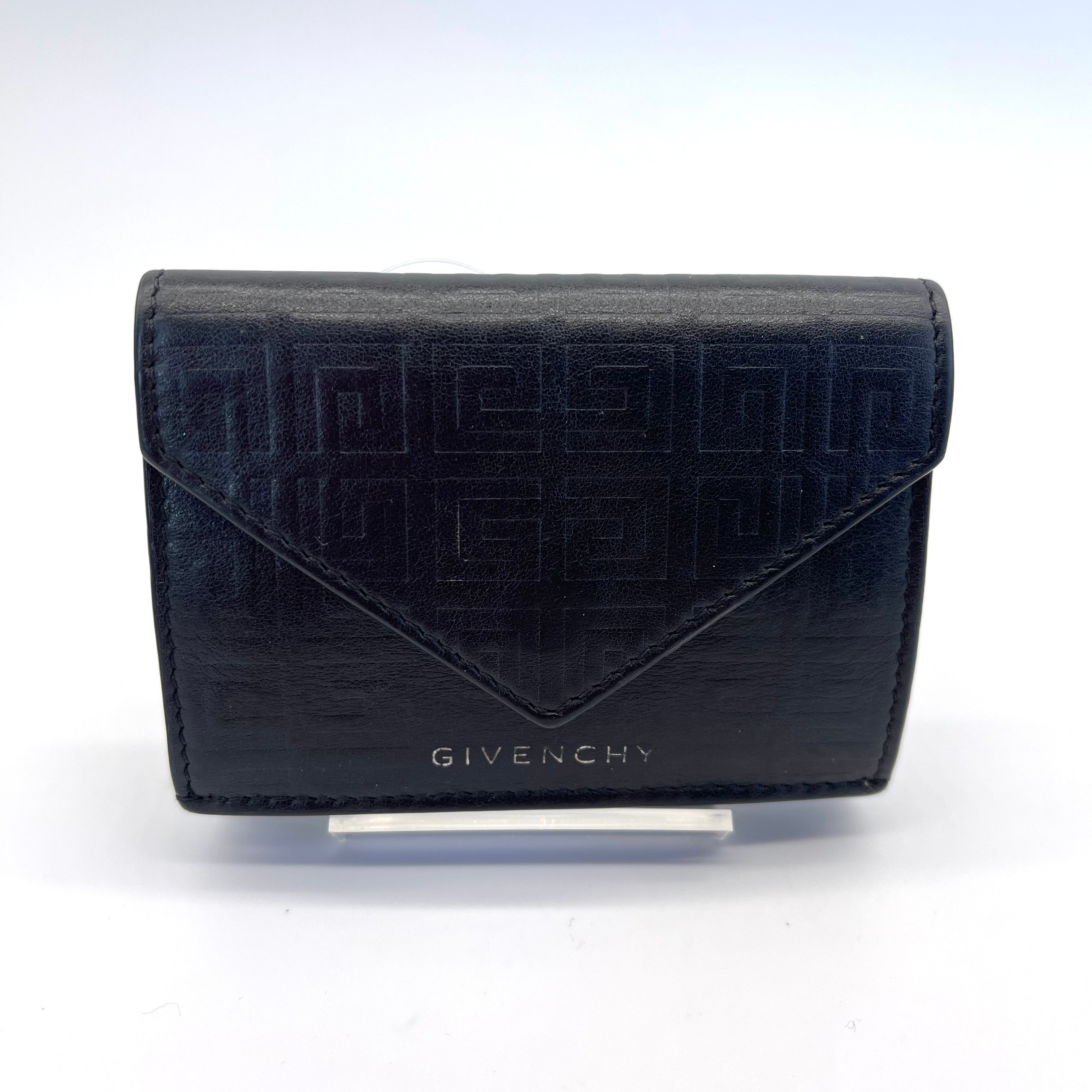 2512 secondhand Givenchy Wallet