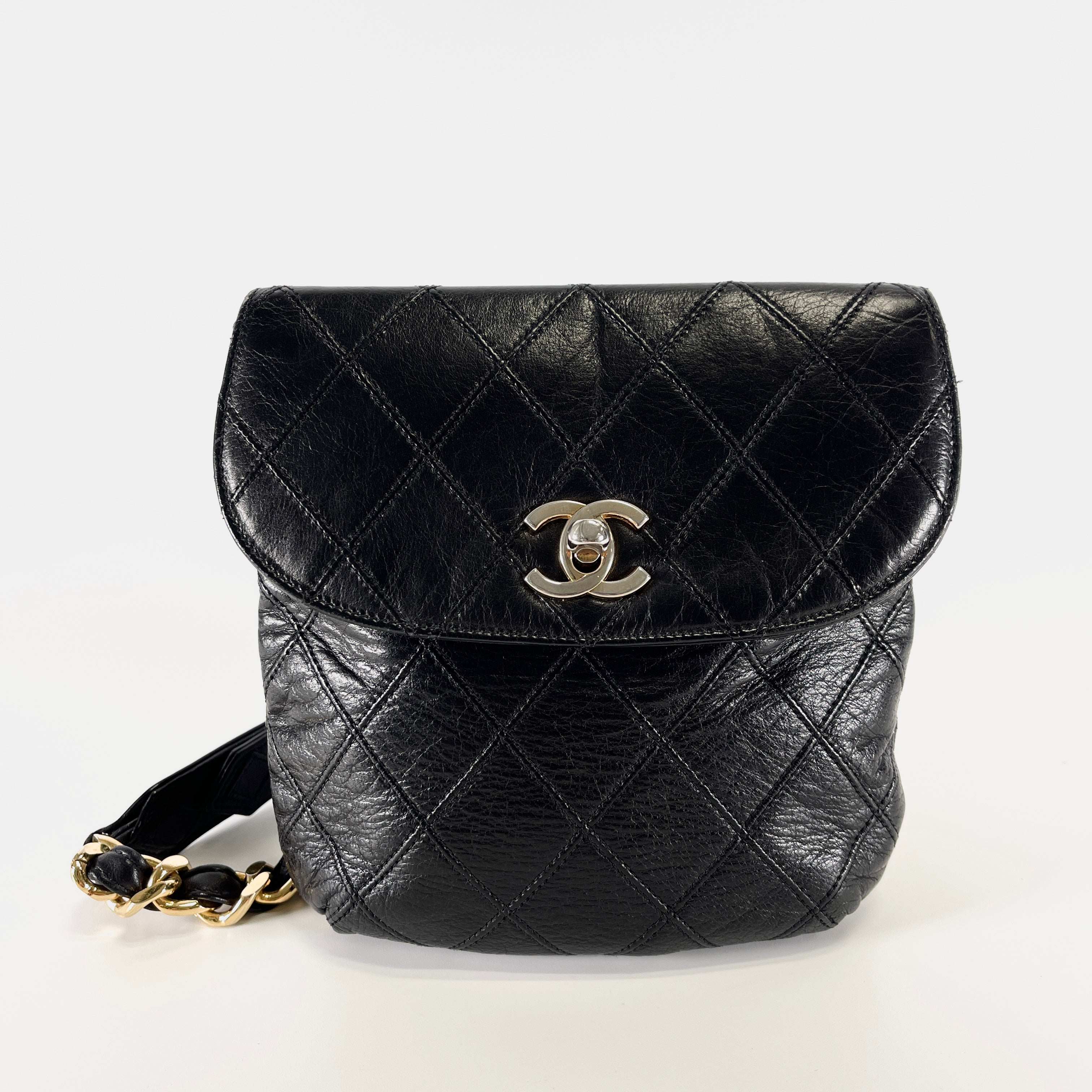 2604 secondhand CHANEL Shoulder bag Crossbody Bag