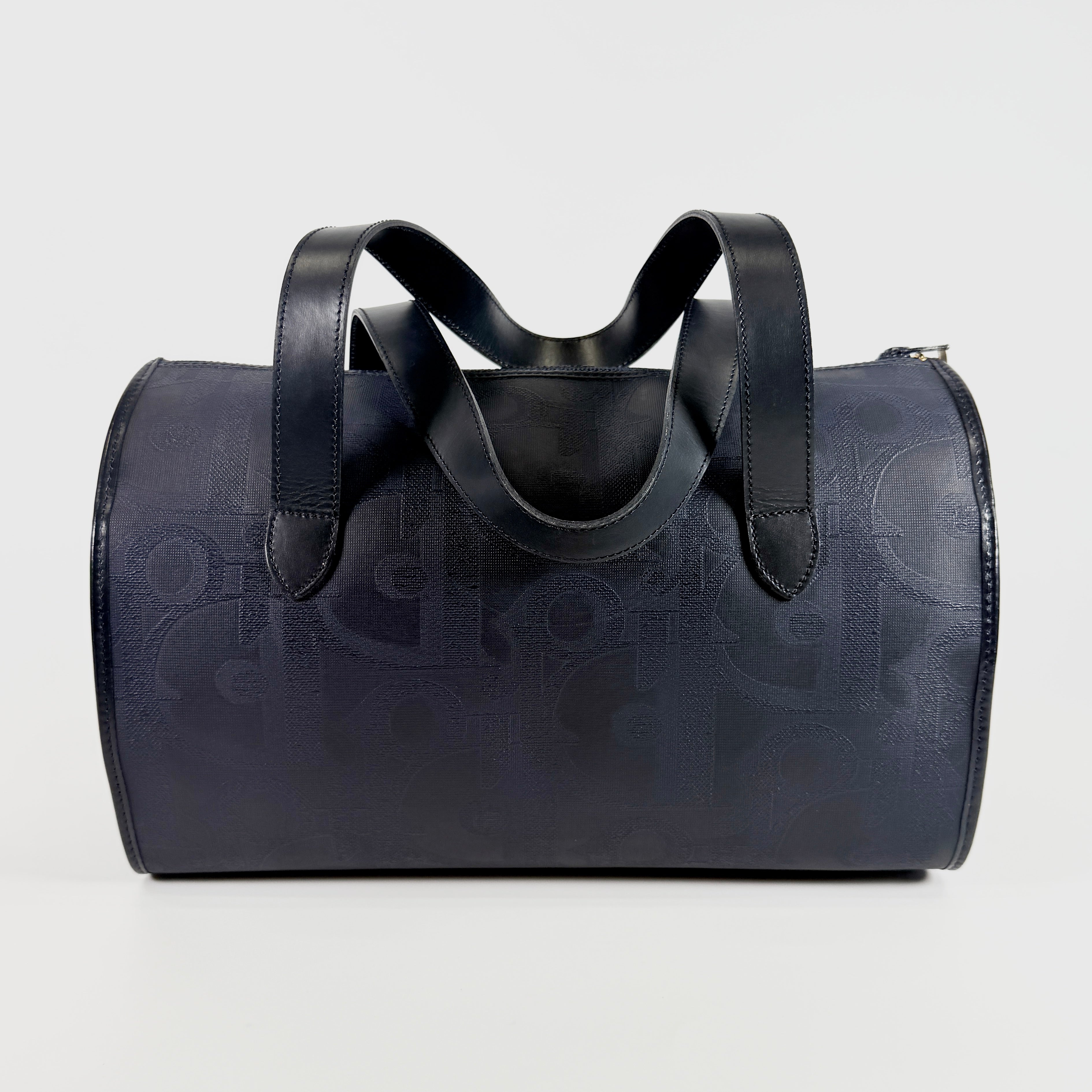 2608 secondhand CD C. Boston bag