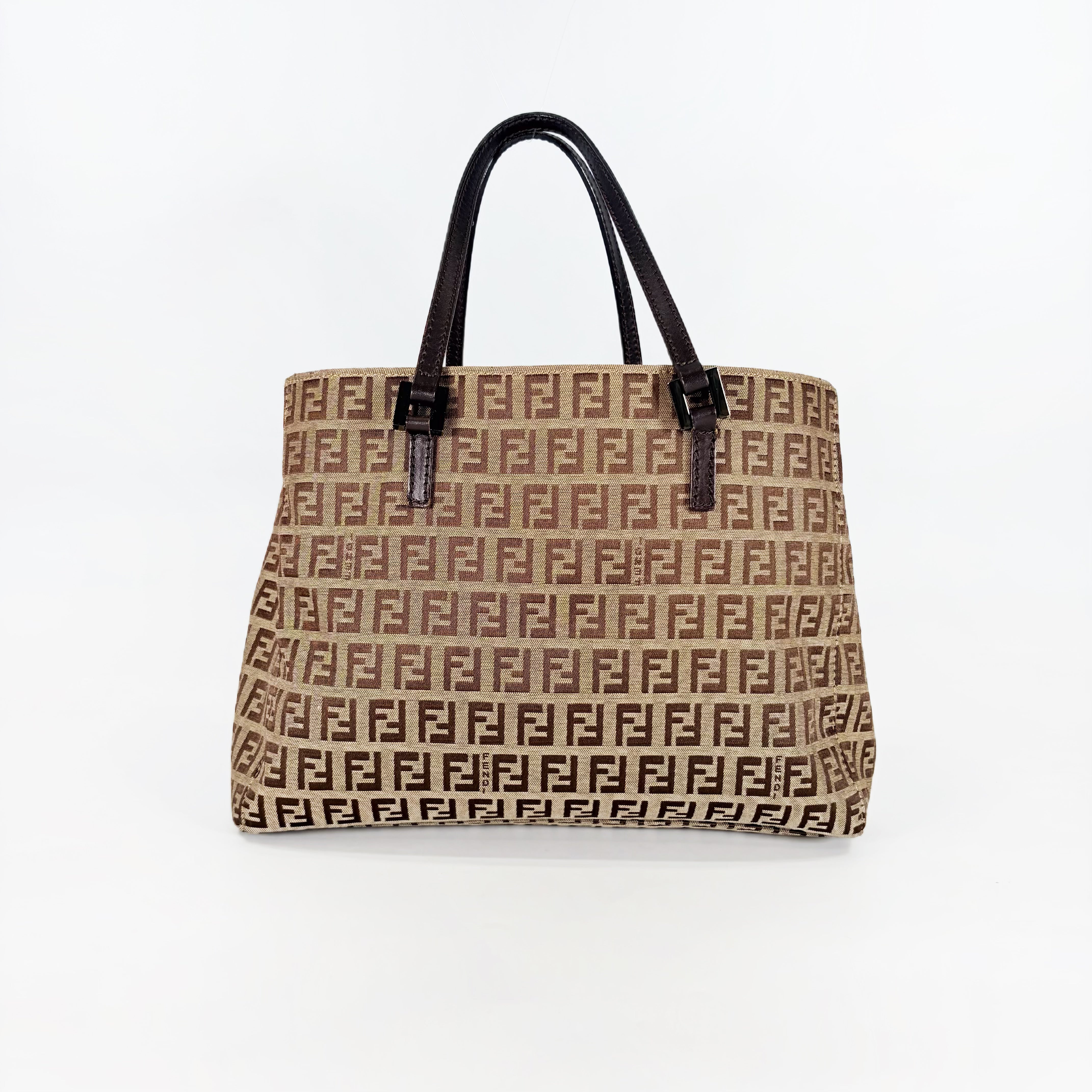 2604 secondhand FENDI Zucchino Tote Bag