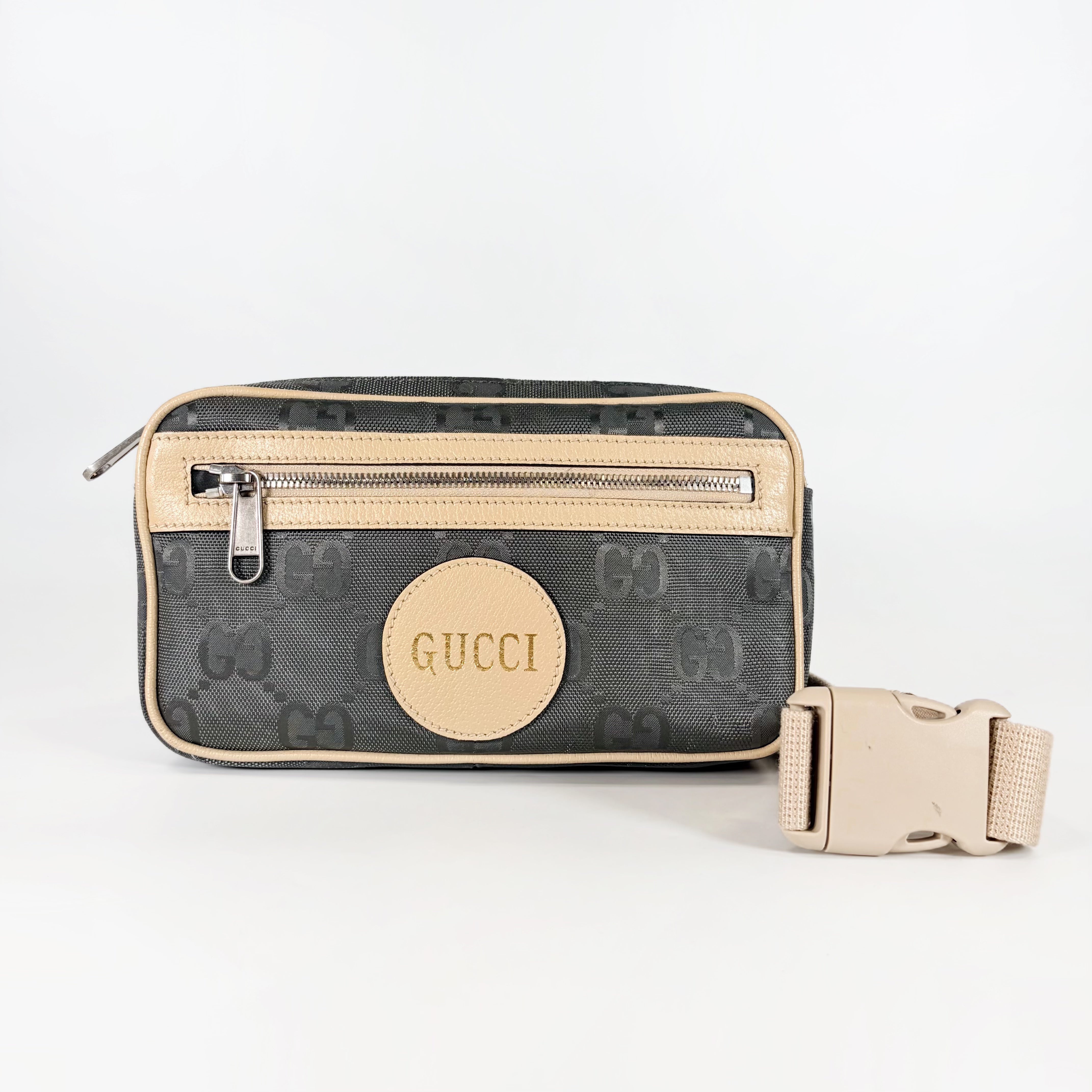 2604 secondhand GUCCI Off the Grid Belt Bag