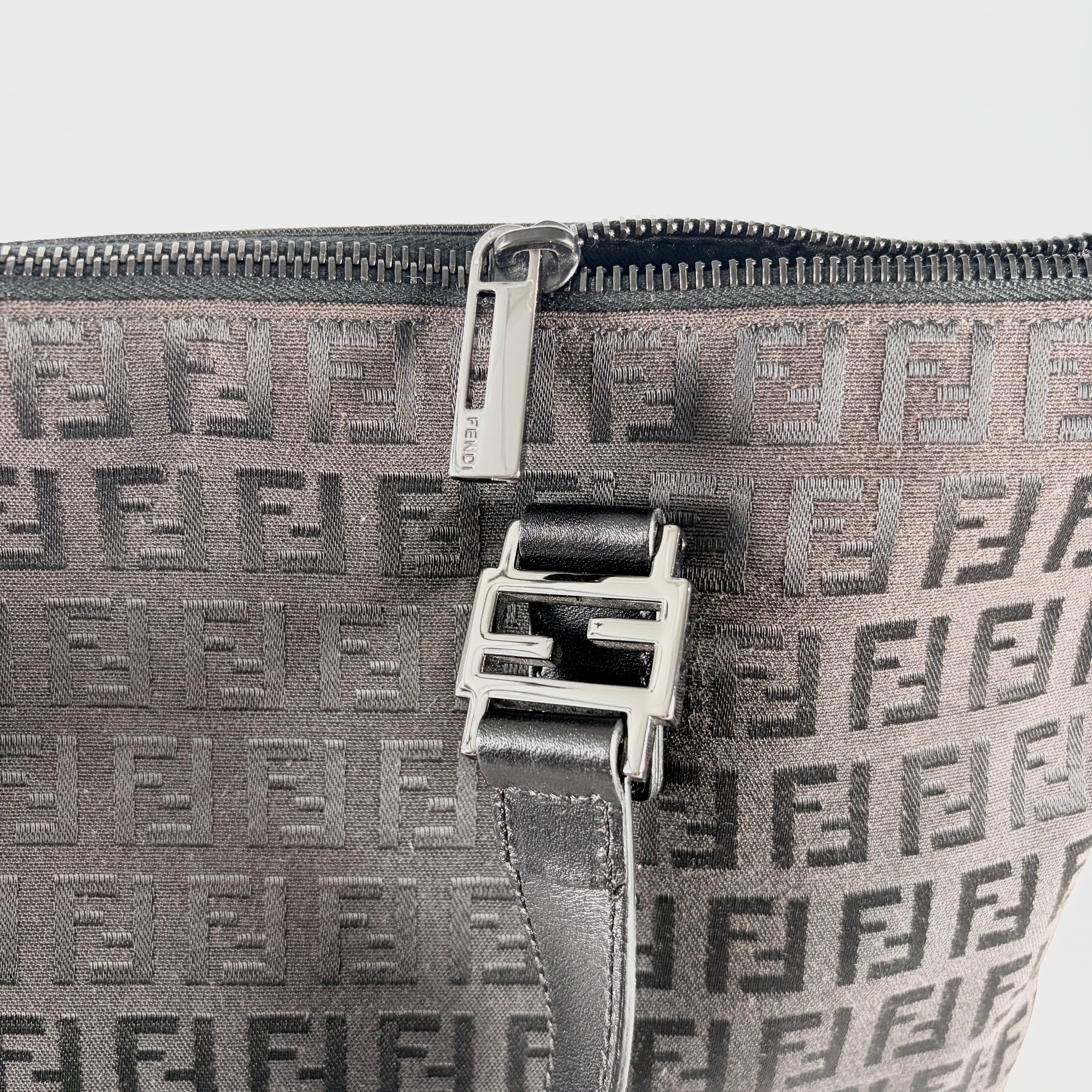 2605 secondhand FENDI Zucchino hand bag