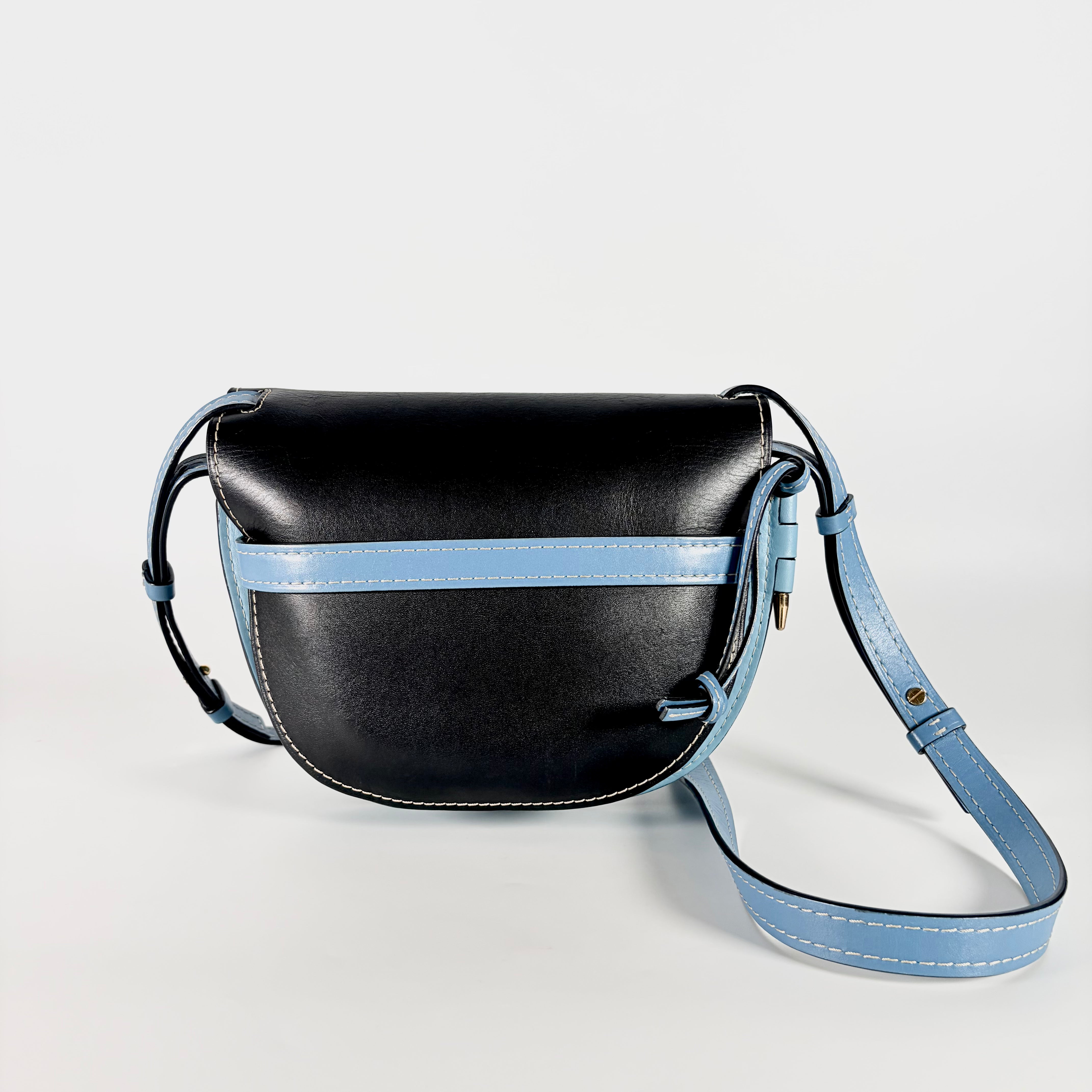 2604 secondhand LOEWE gate shoulder Navy × blue