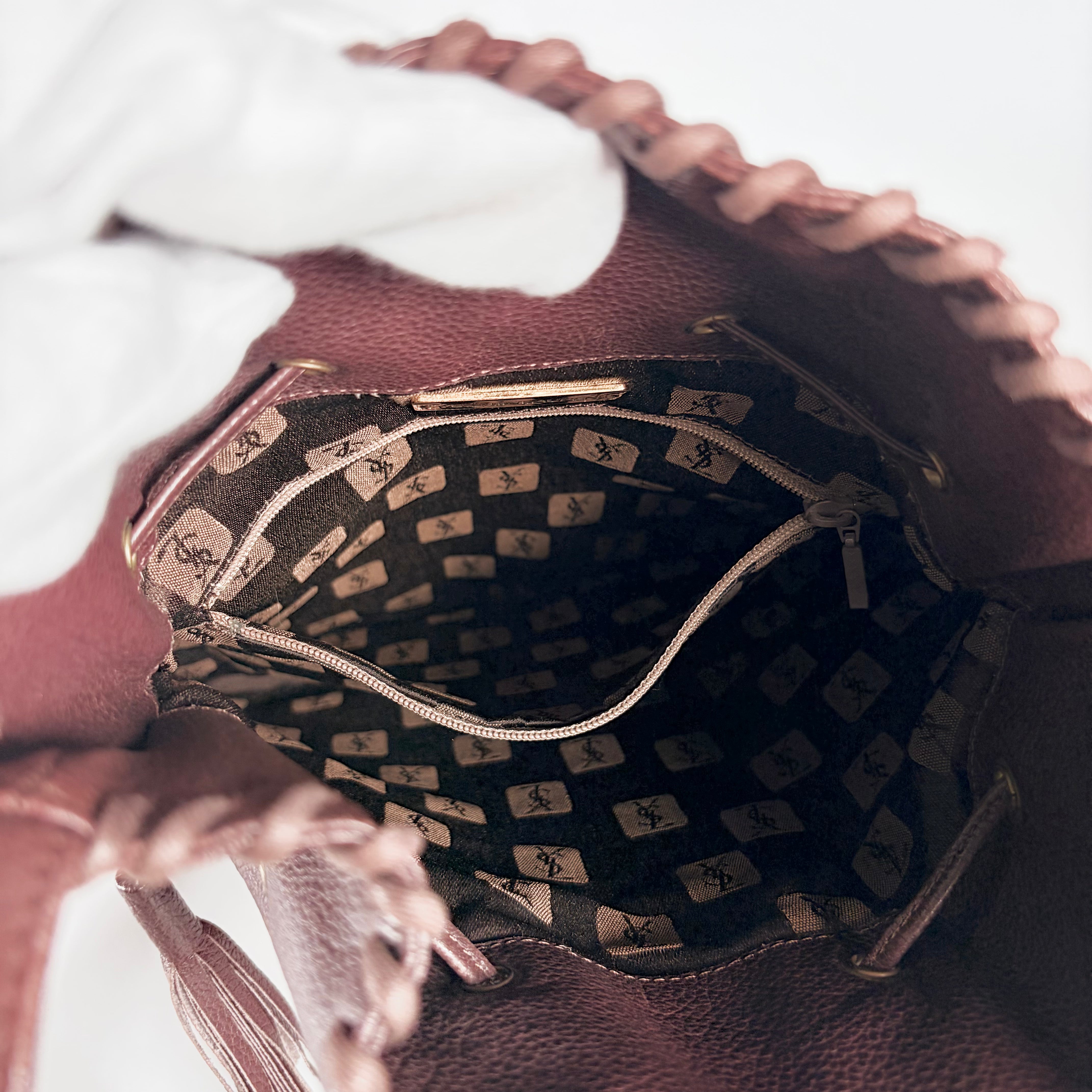 2605 secondhand SAINTLAURENT YSL Shoulder bag