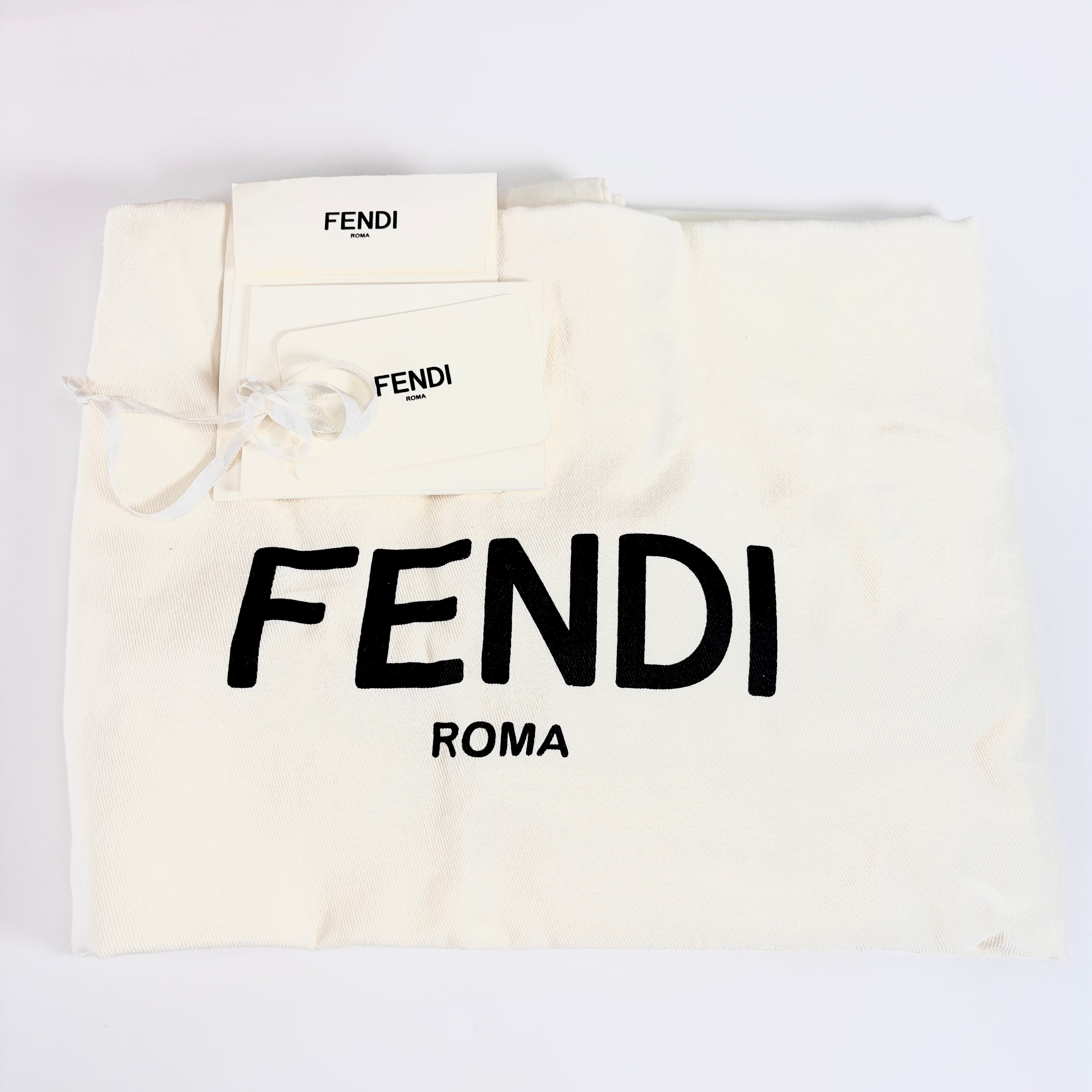 2604 secondhand FENDI Sunshine