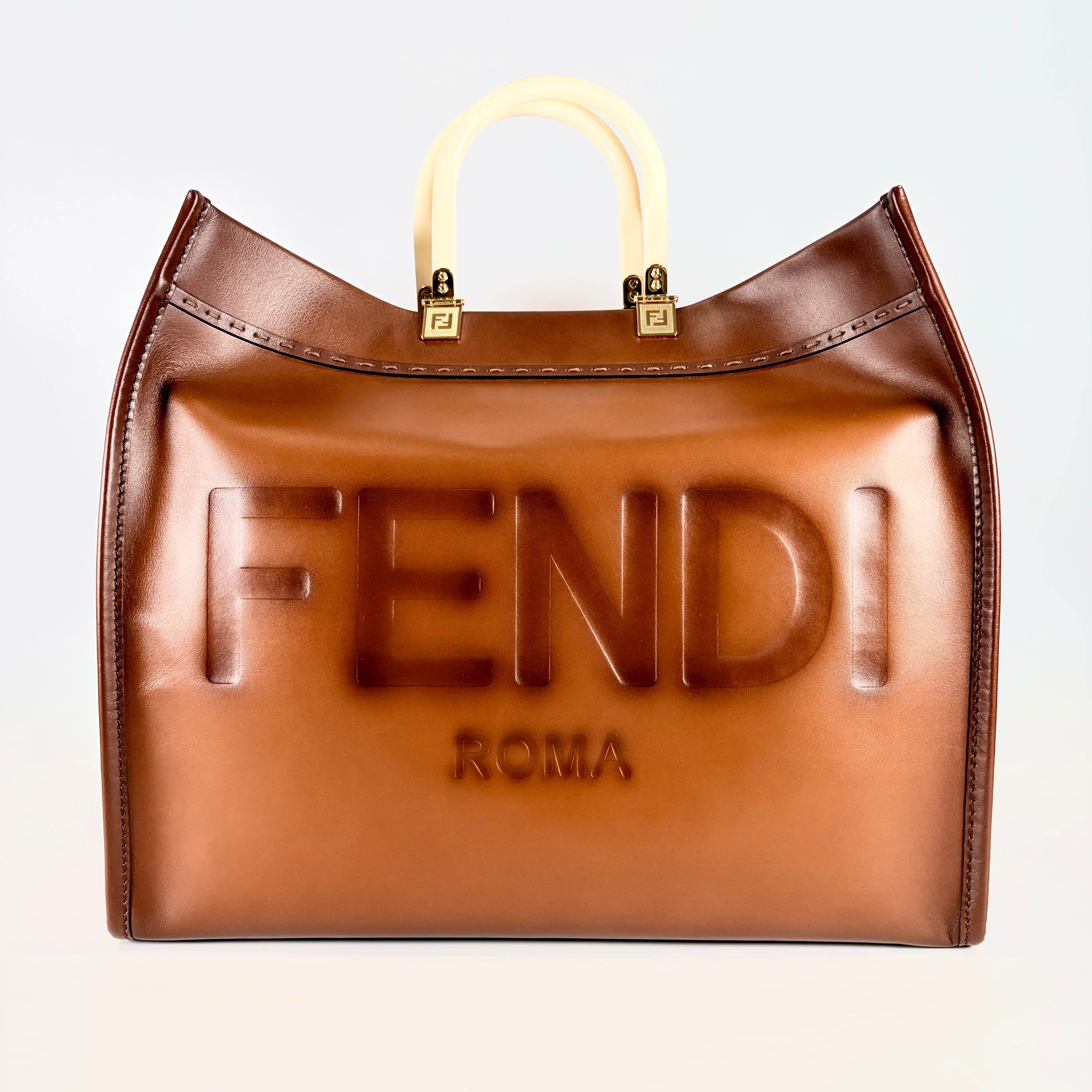 2604 secondhand FENDI Sunshine