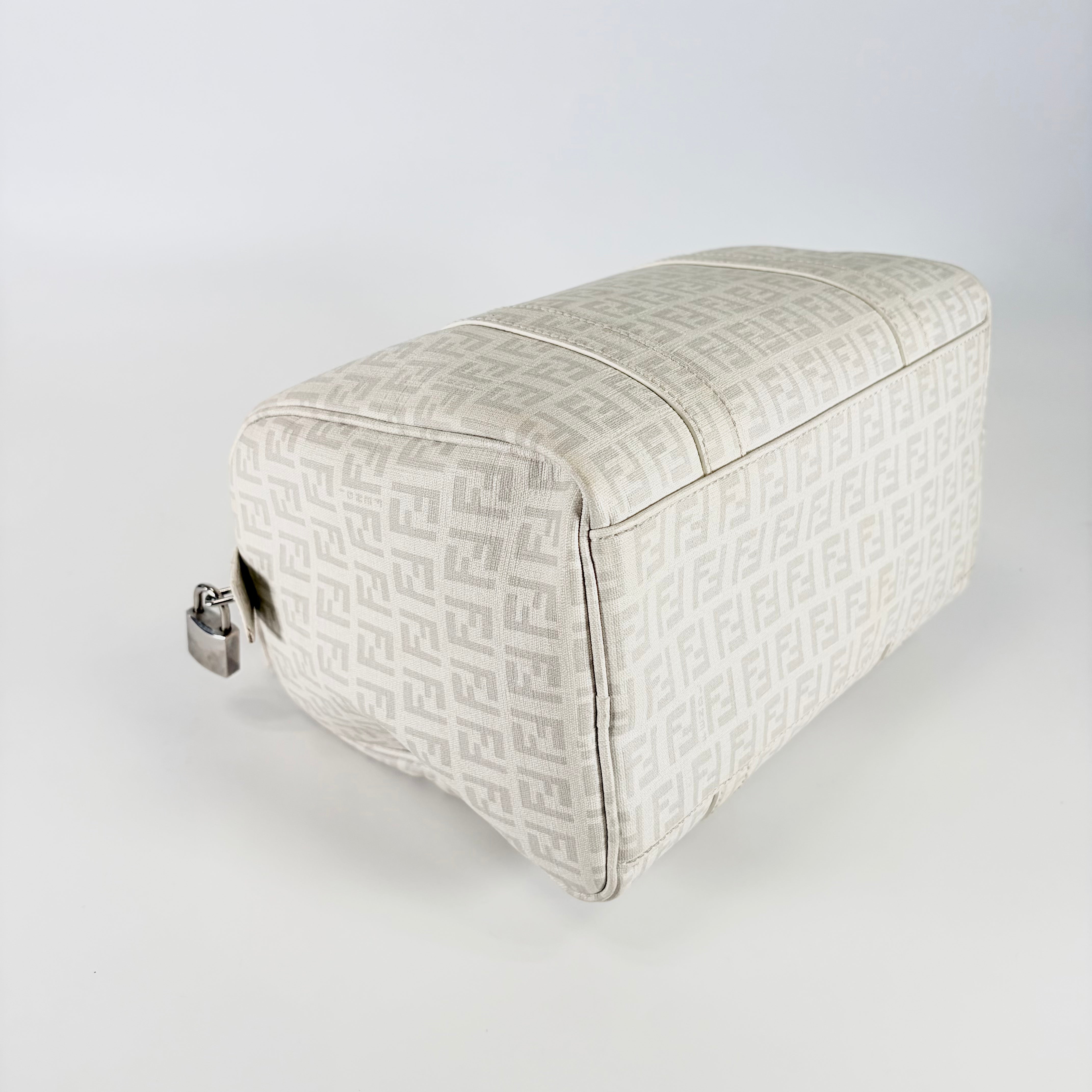 2604 secondhand FENDI Zucchino Boston