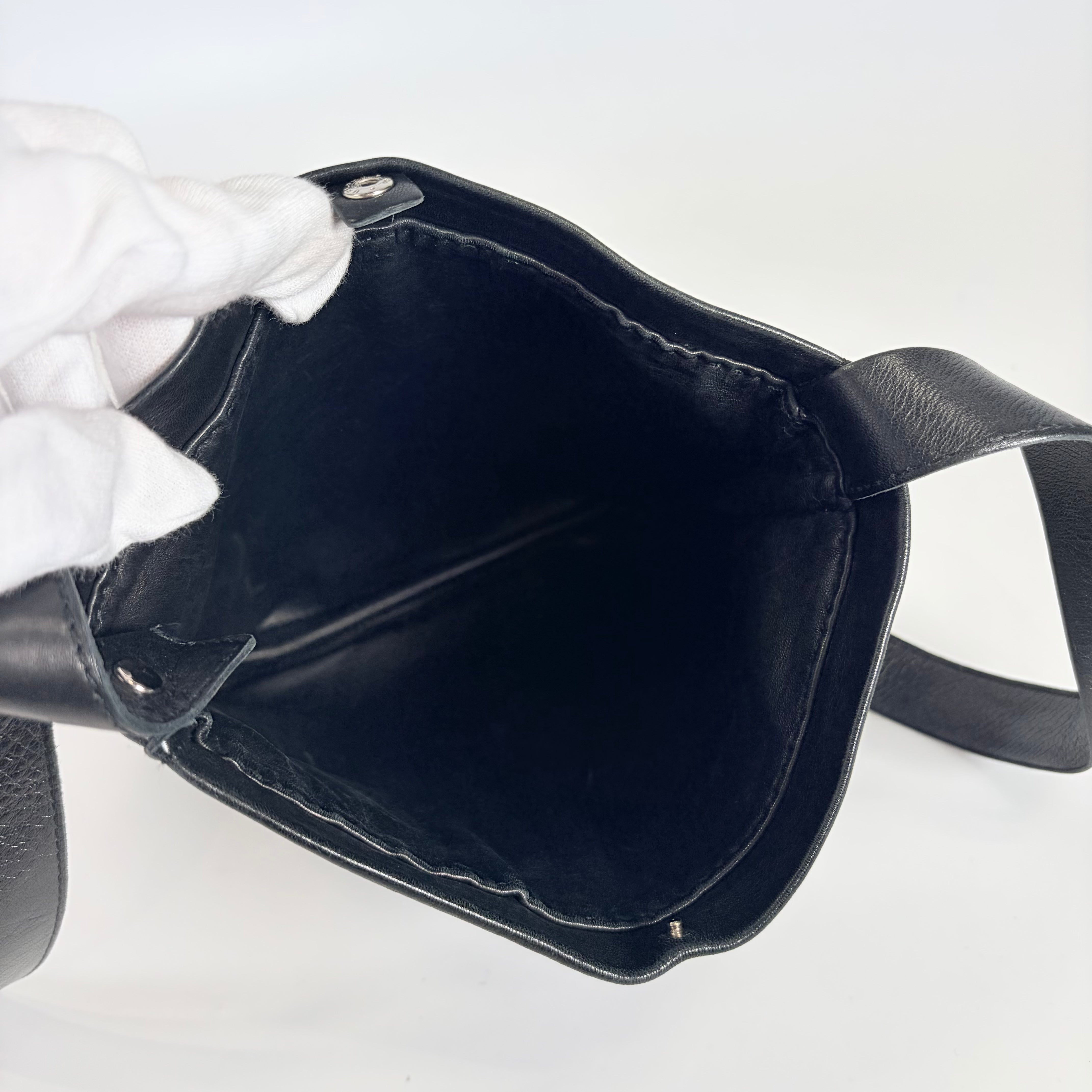 2604 secondhand HERMES shoulder black