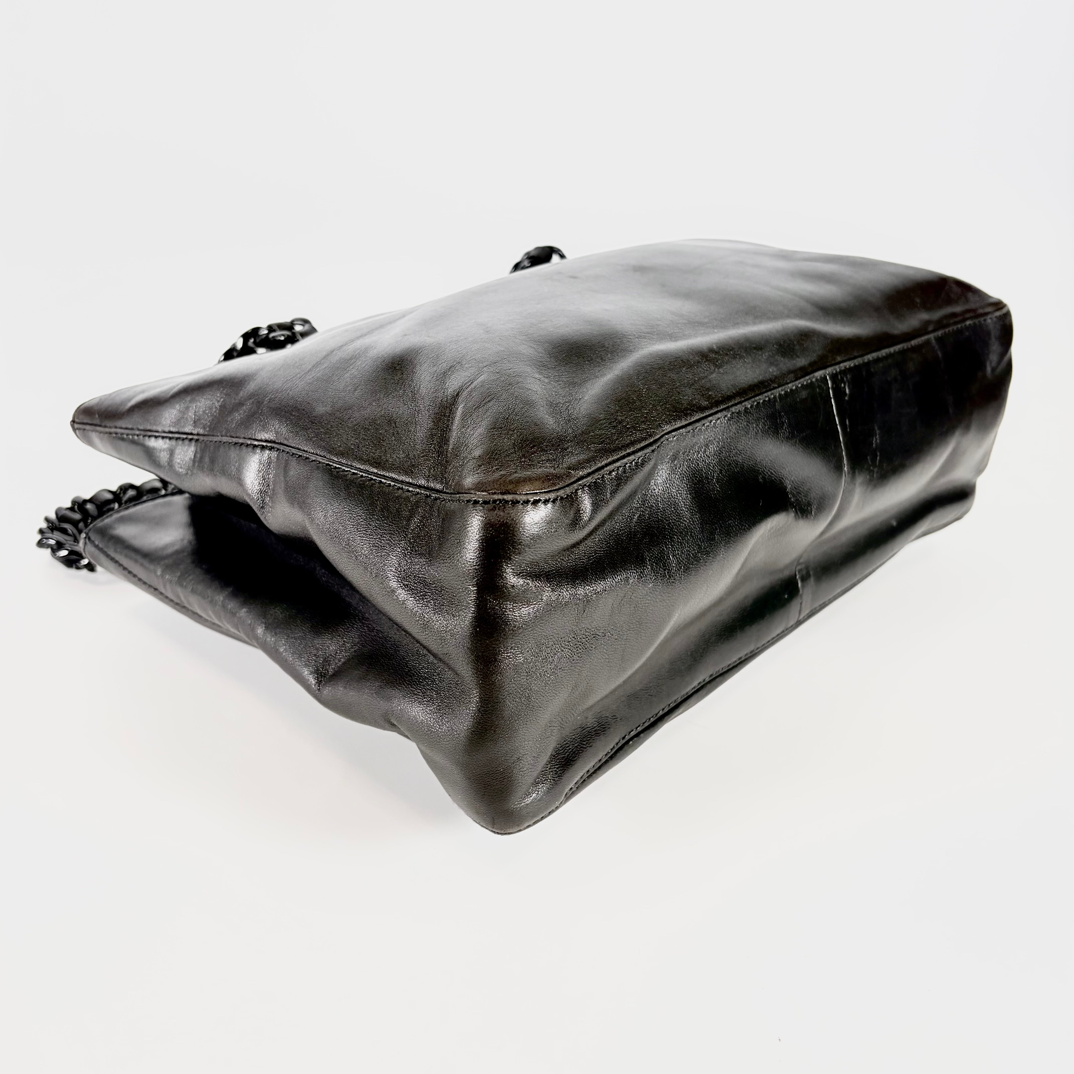 2604 secondhand PRADA Plastic chain Tote black