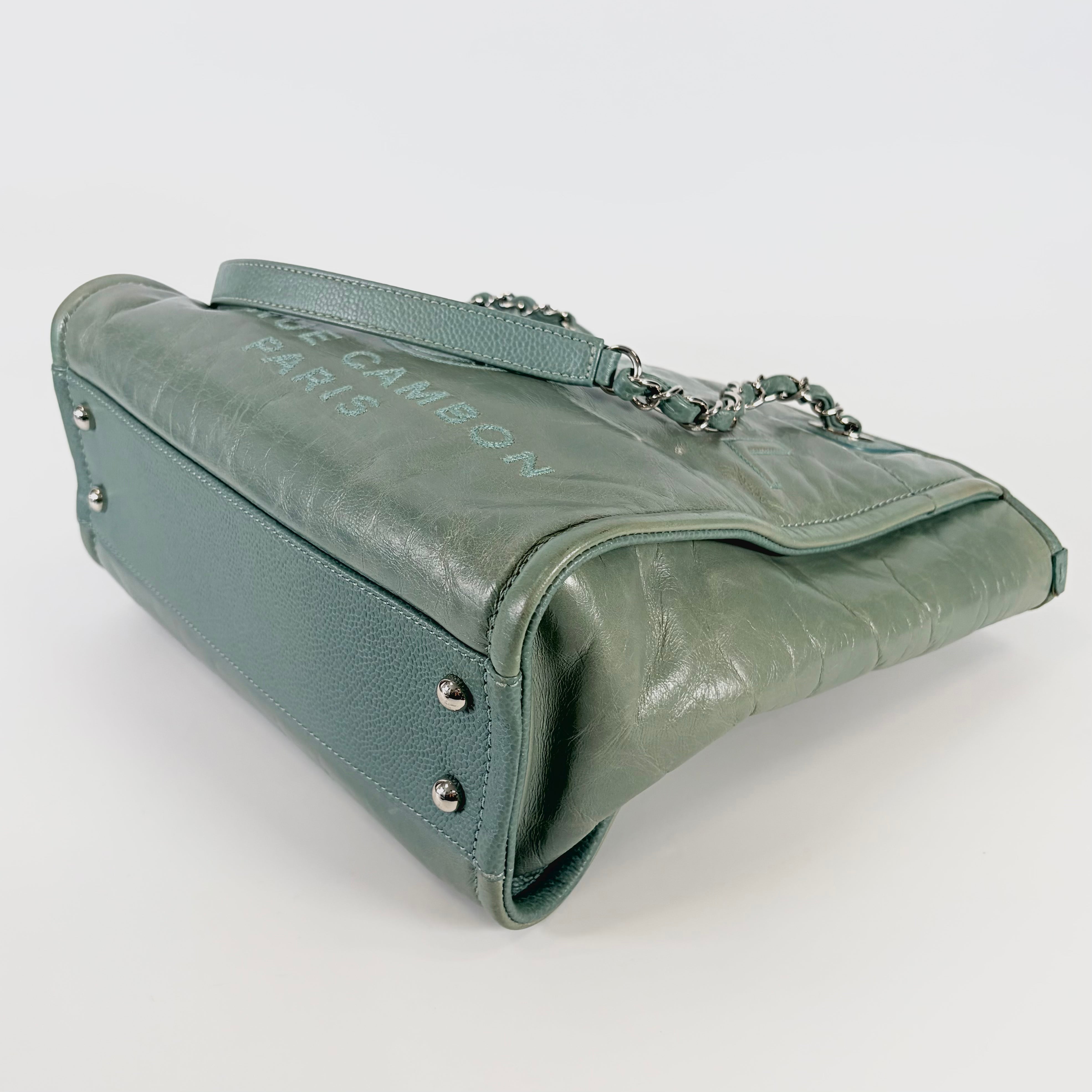 2605 secondhand CHANEL Deauville green