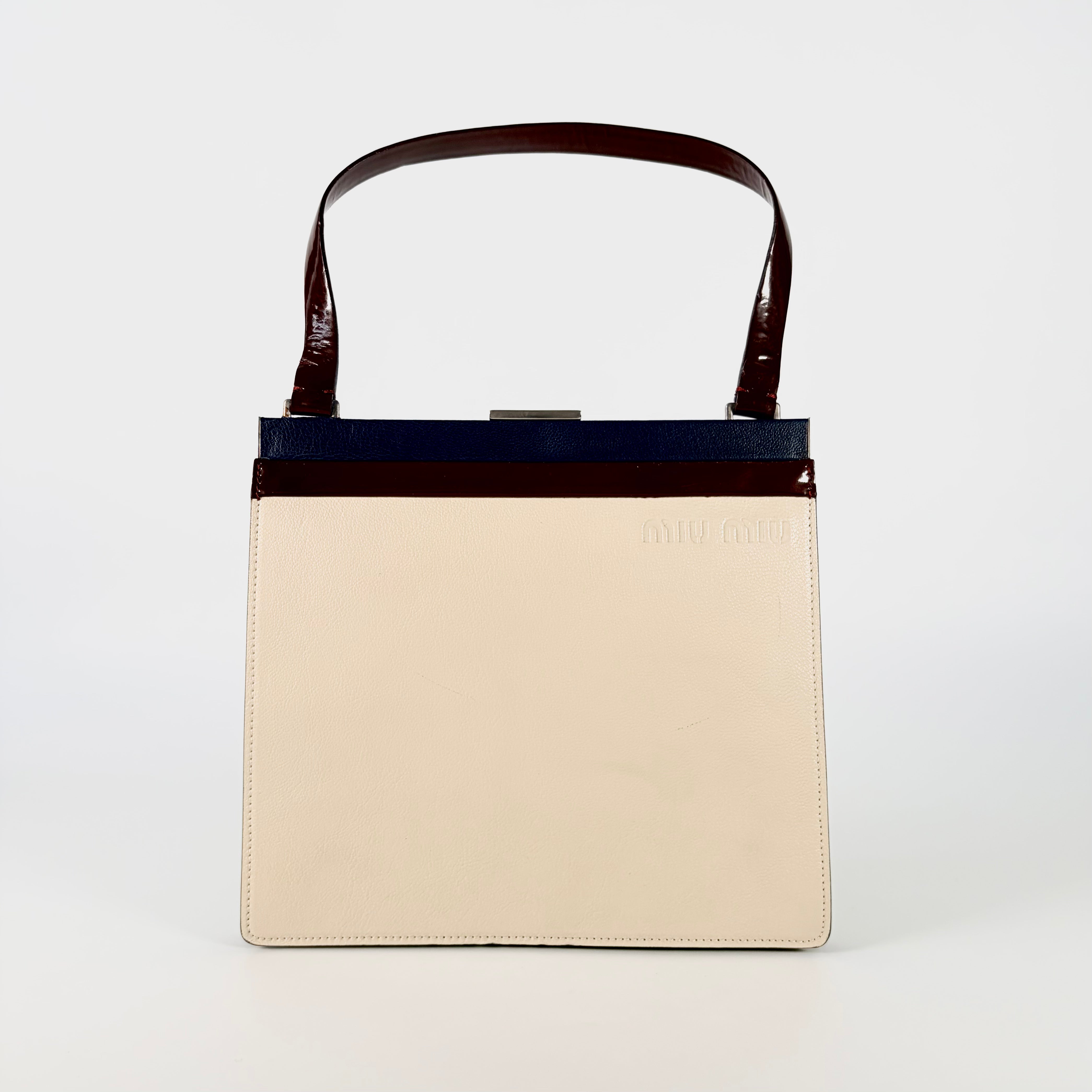 2605 secondhand MIUMIU hand bag