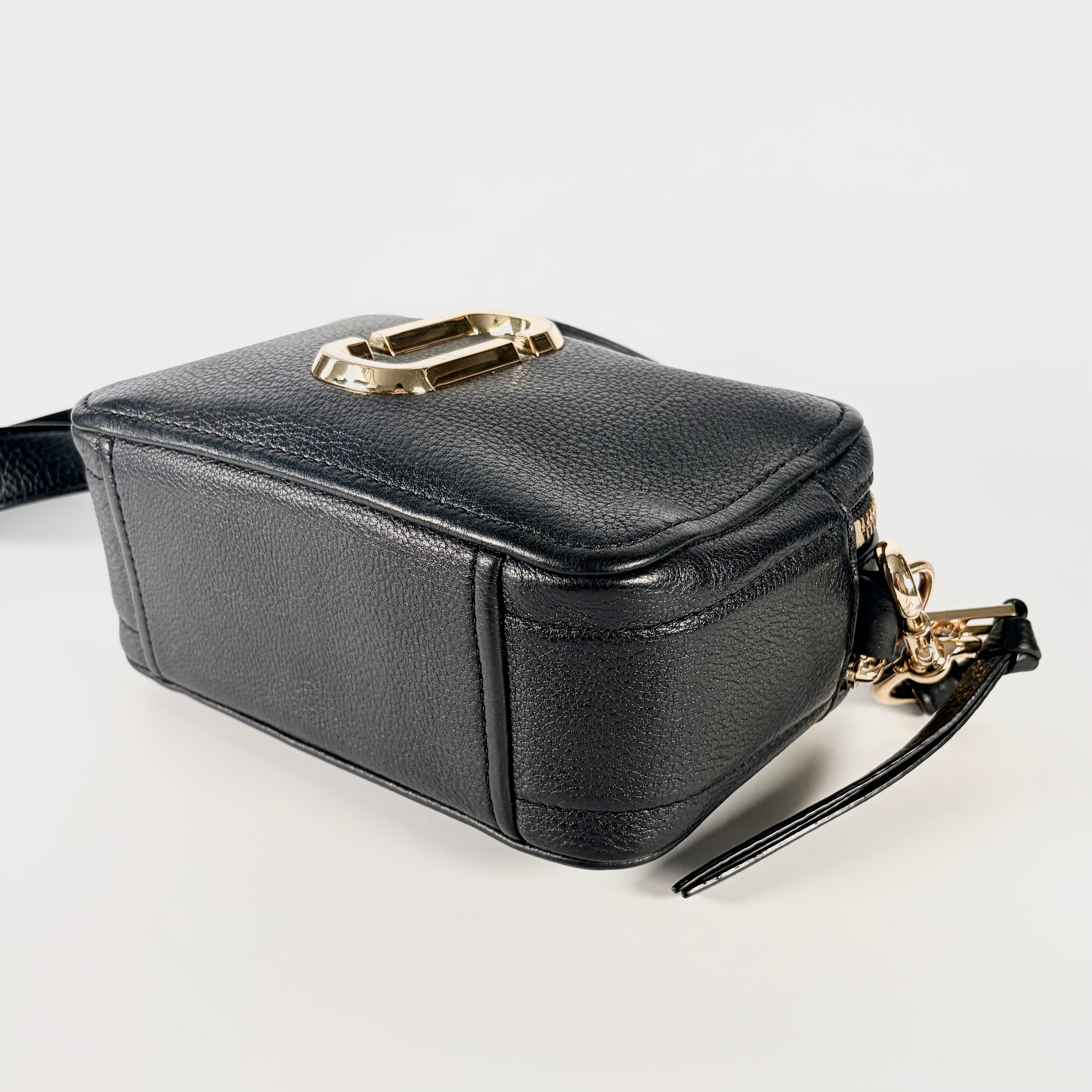 2605 secondhand MARCJACOBS soft