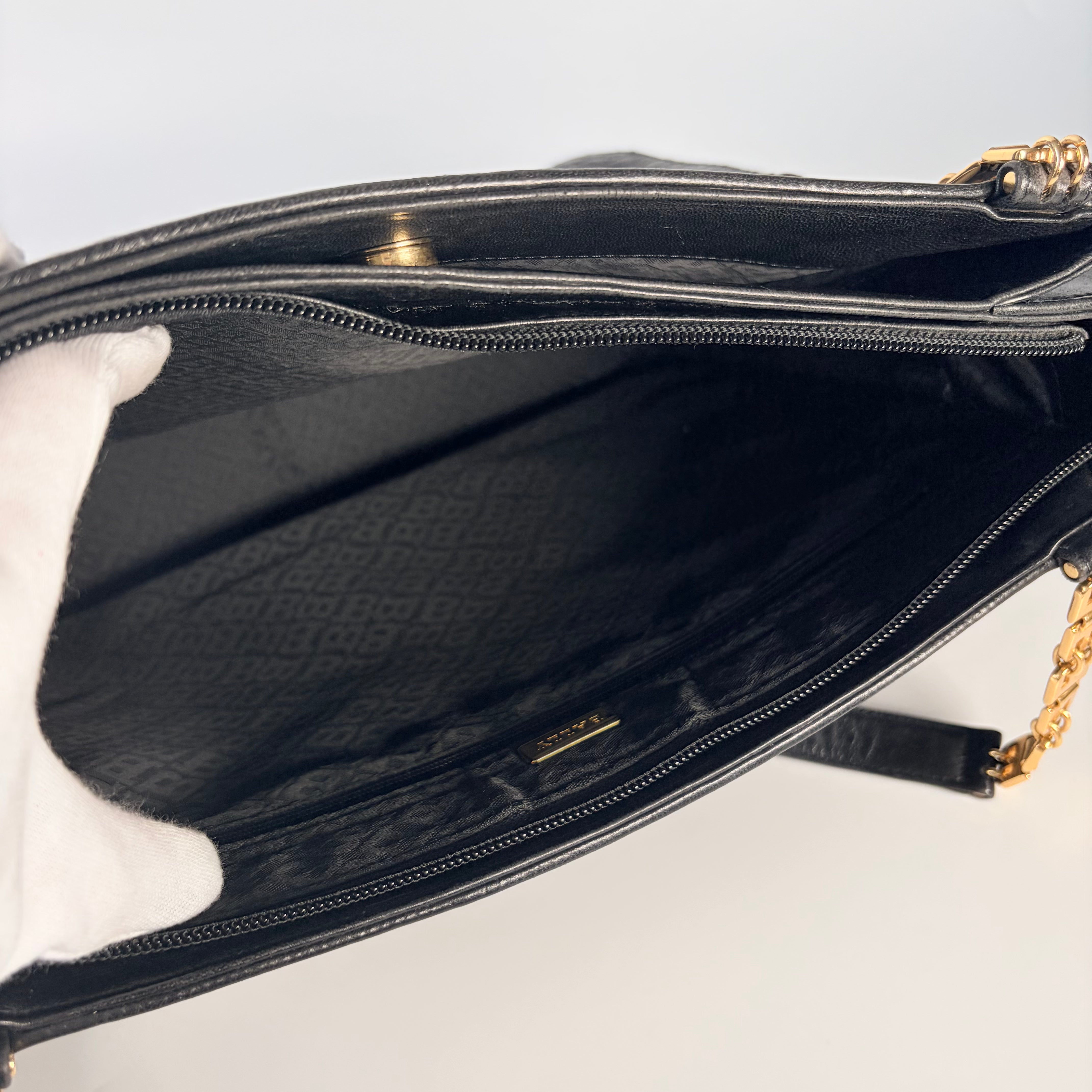 2605 secondhand BALLY Shoulder bag