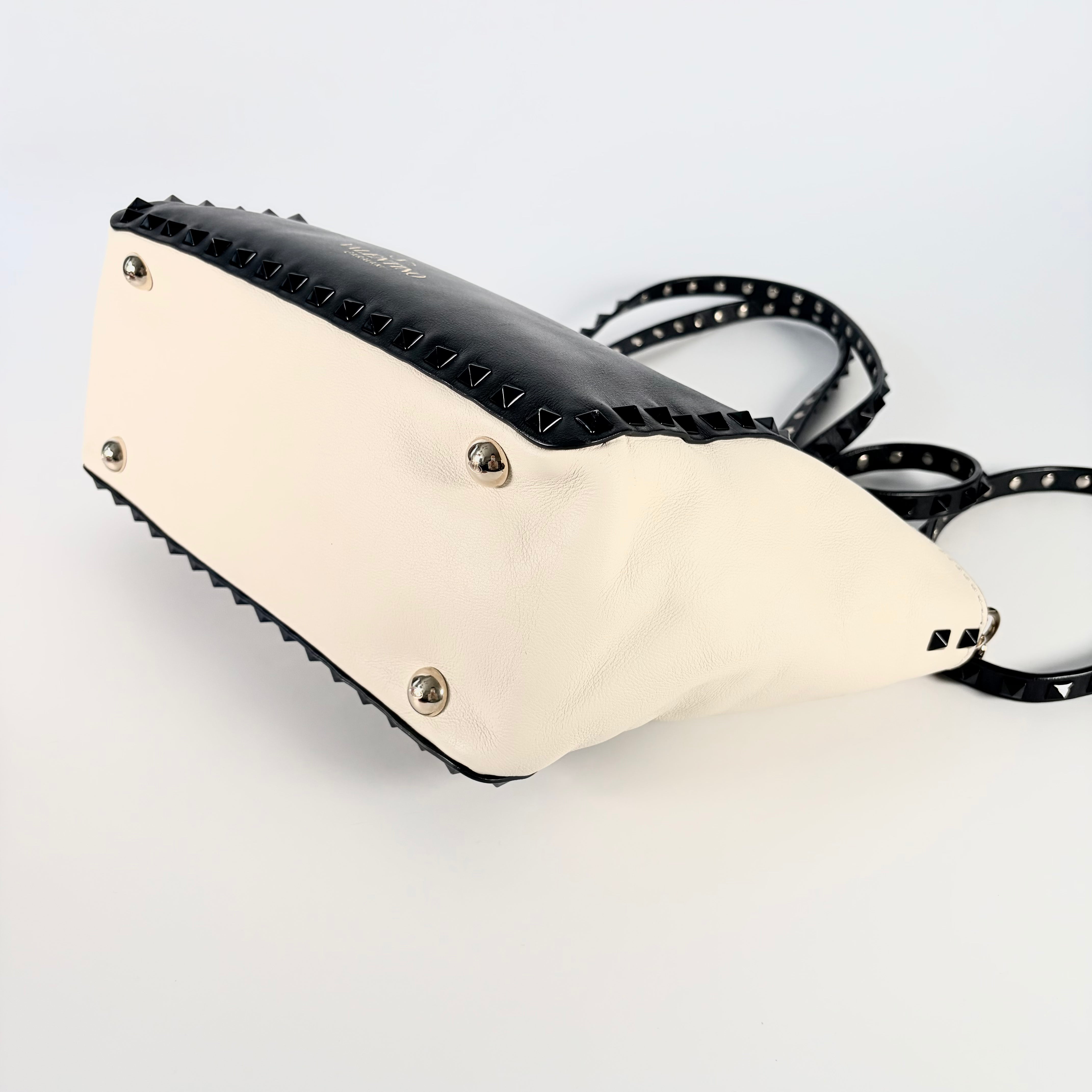 2605 secondhand VALENTINO Rockstud 2Way bag