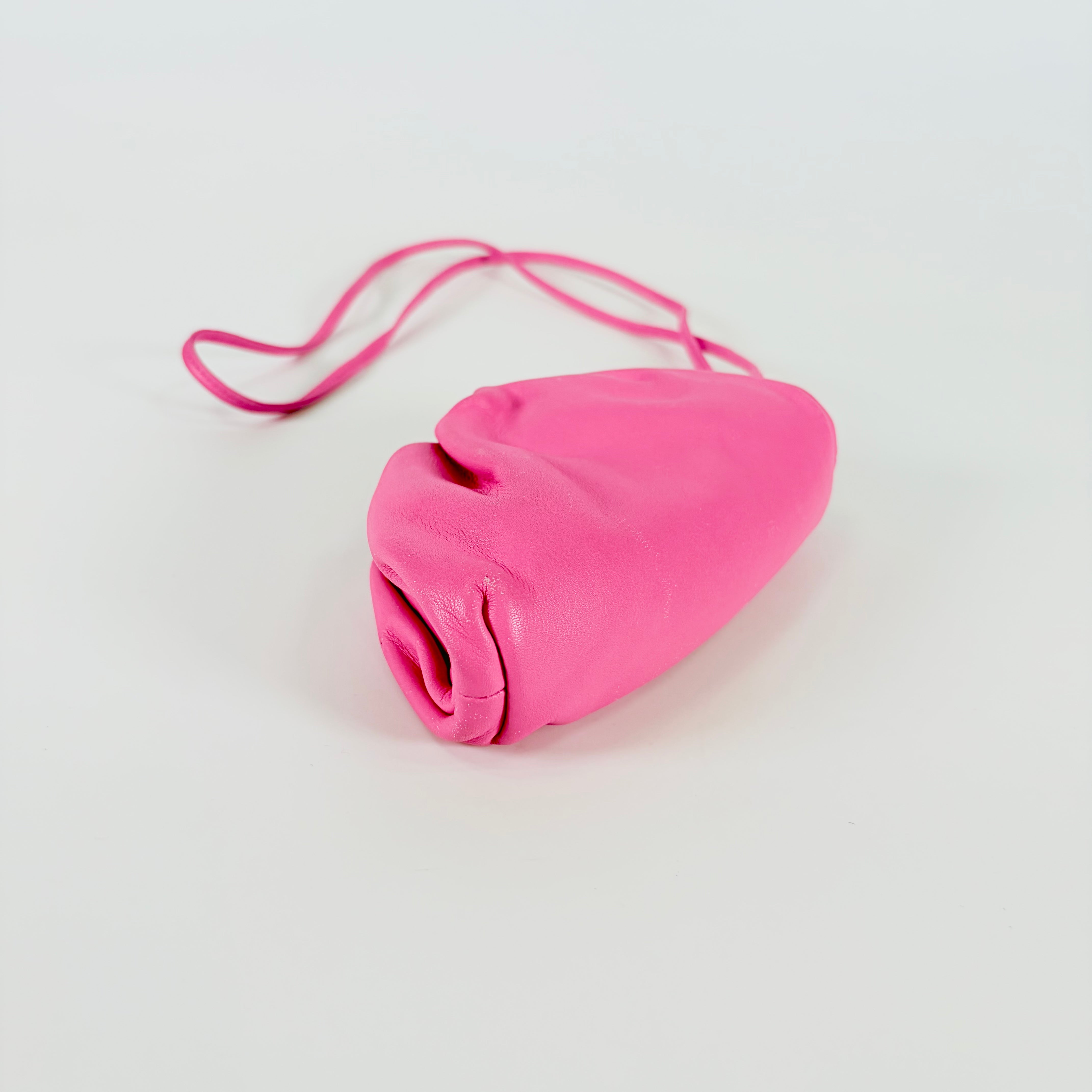 2605 secondhand BOTTEGAVENETA mini pouch pink