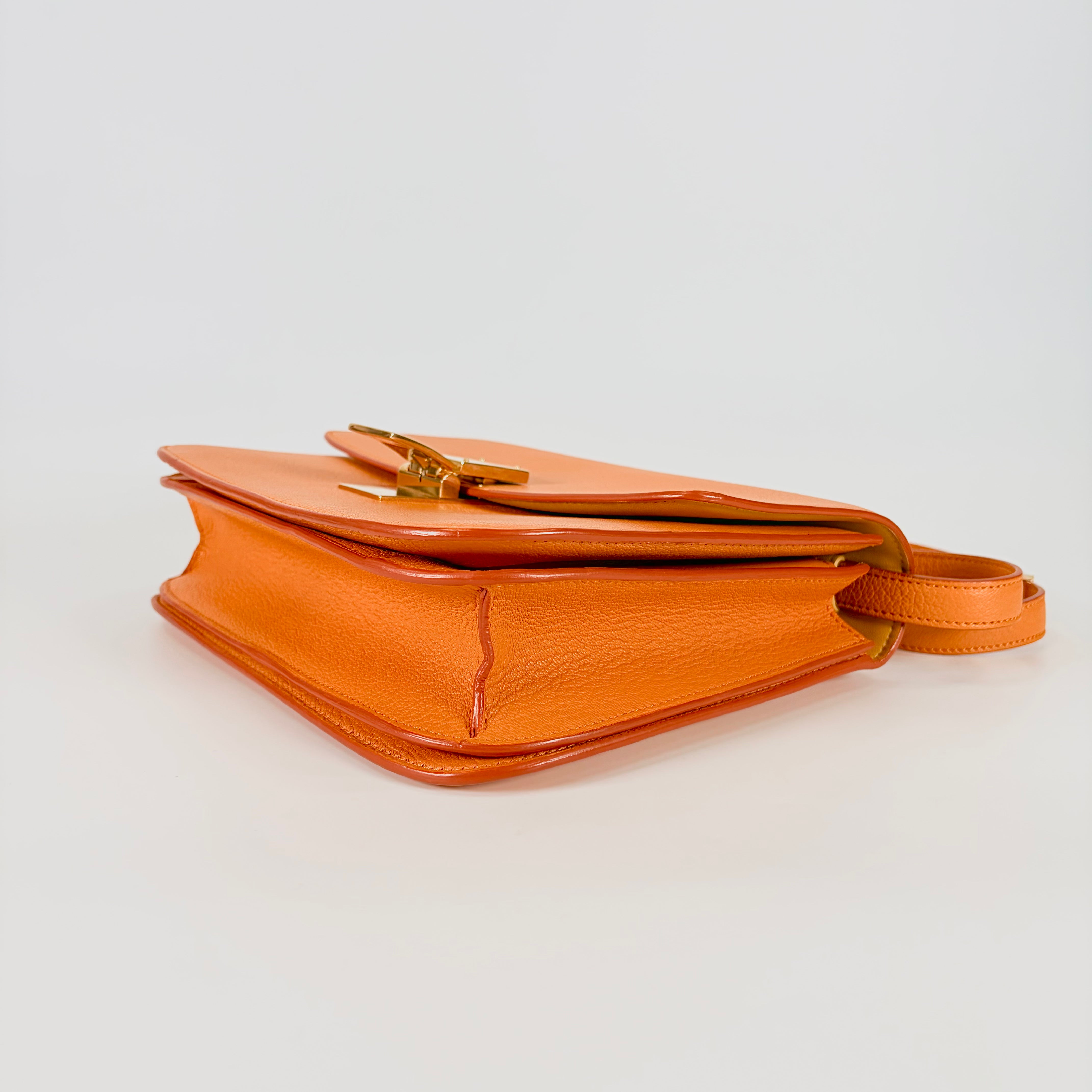 2605 secondhand CELINE Shoulder bag / Crossbody Bag Classic box