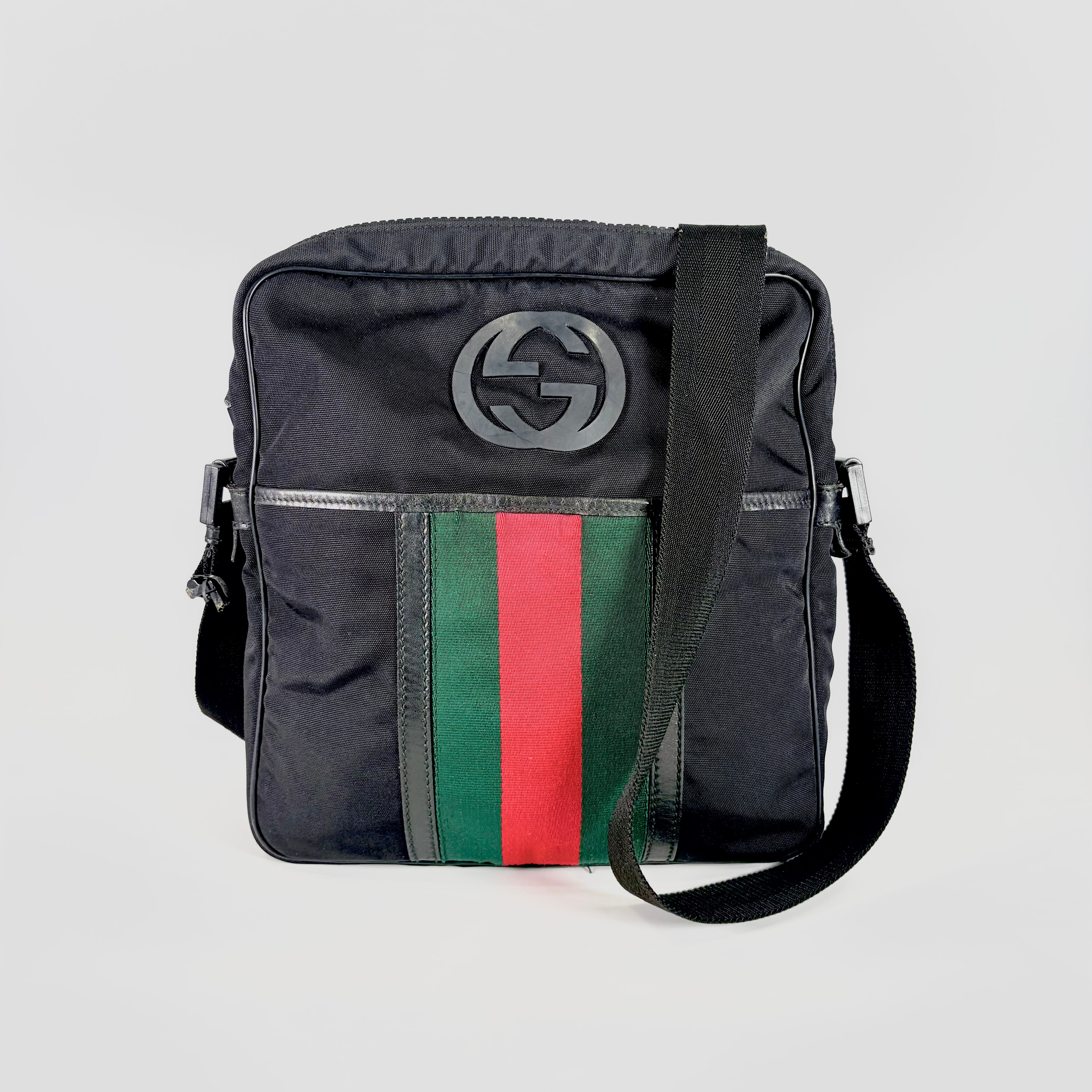 2606 secondhand GUCCI Interlocking G Sherry line Shoulder bag