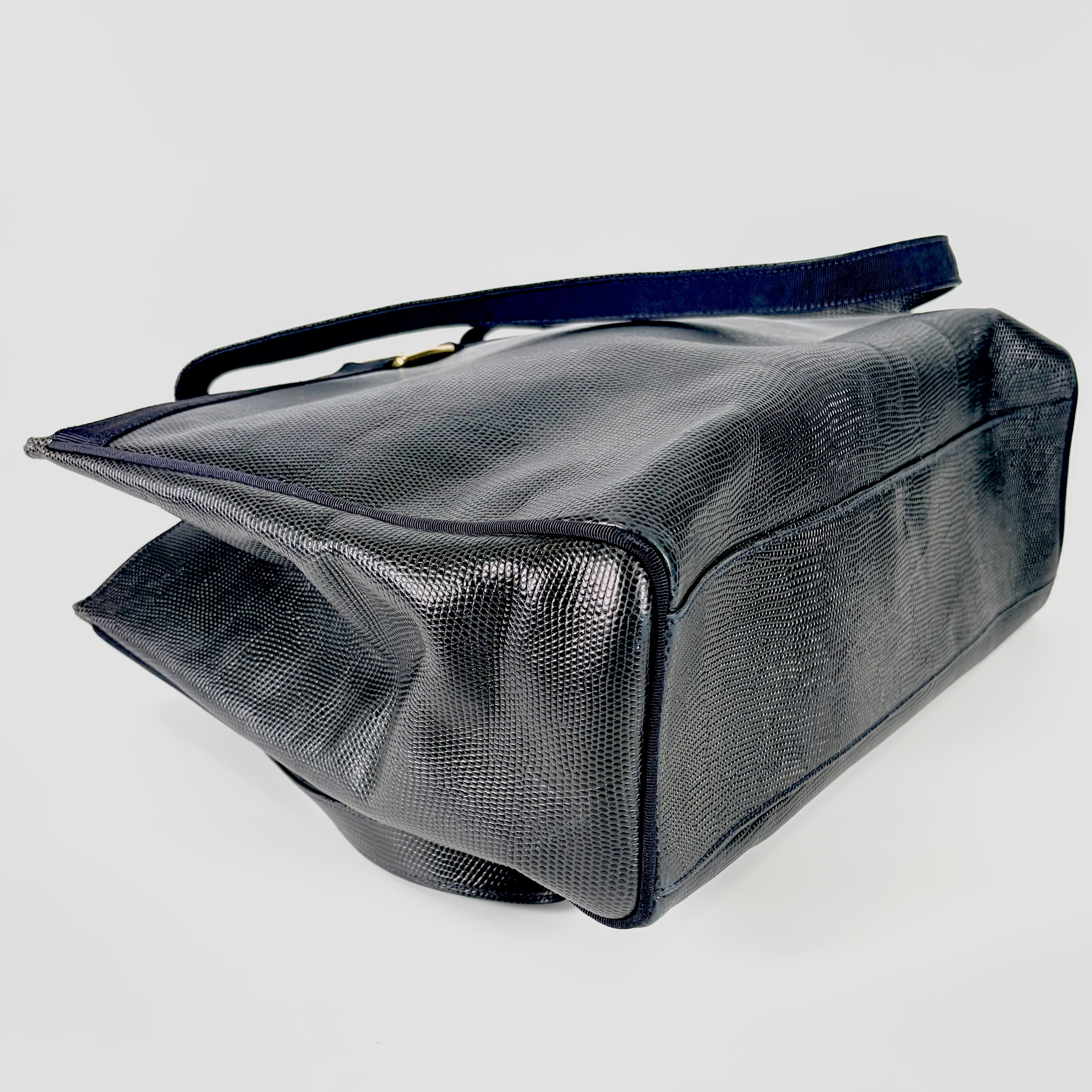 2605 secondhand Ferragamo Shoulder bag