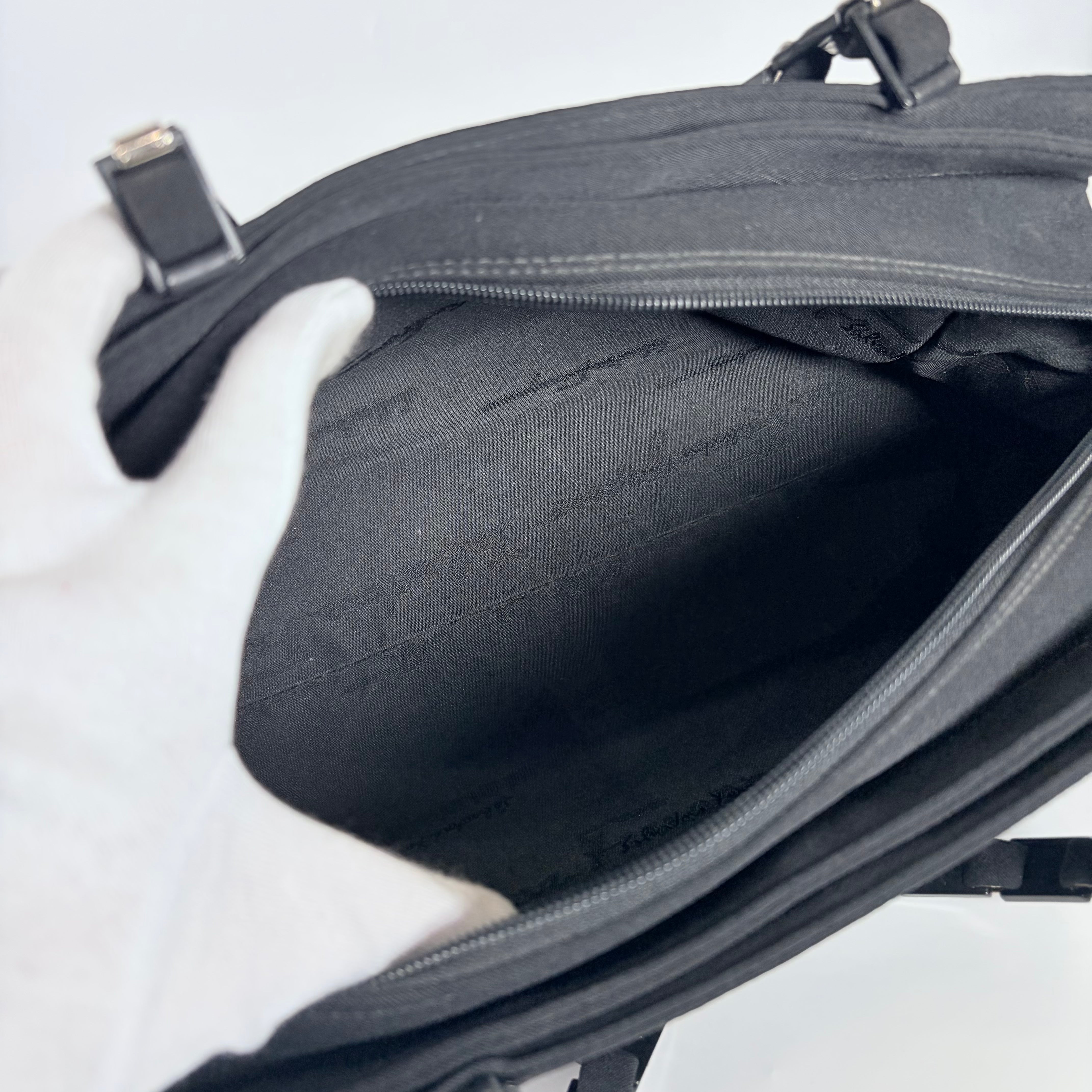 2605 secondhand Ferragamo 2Way bag