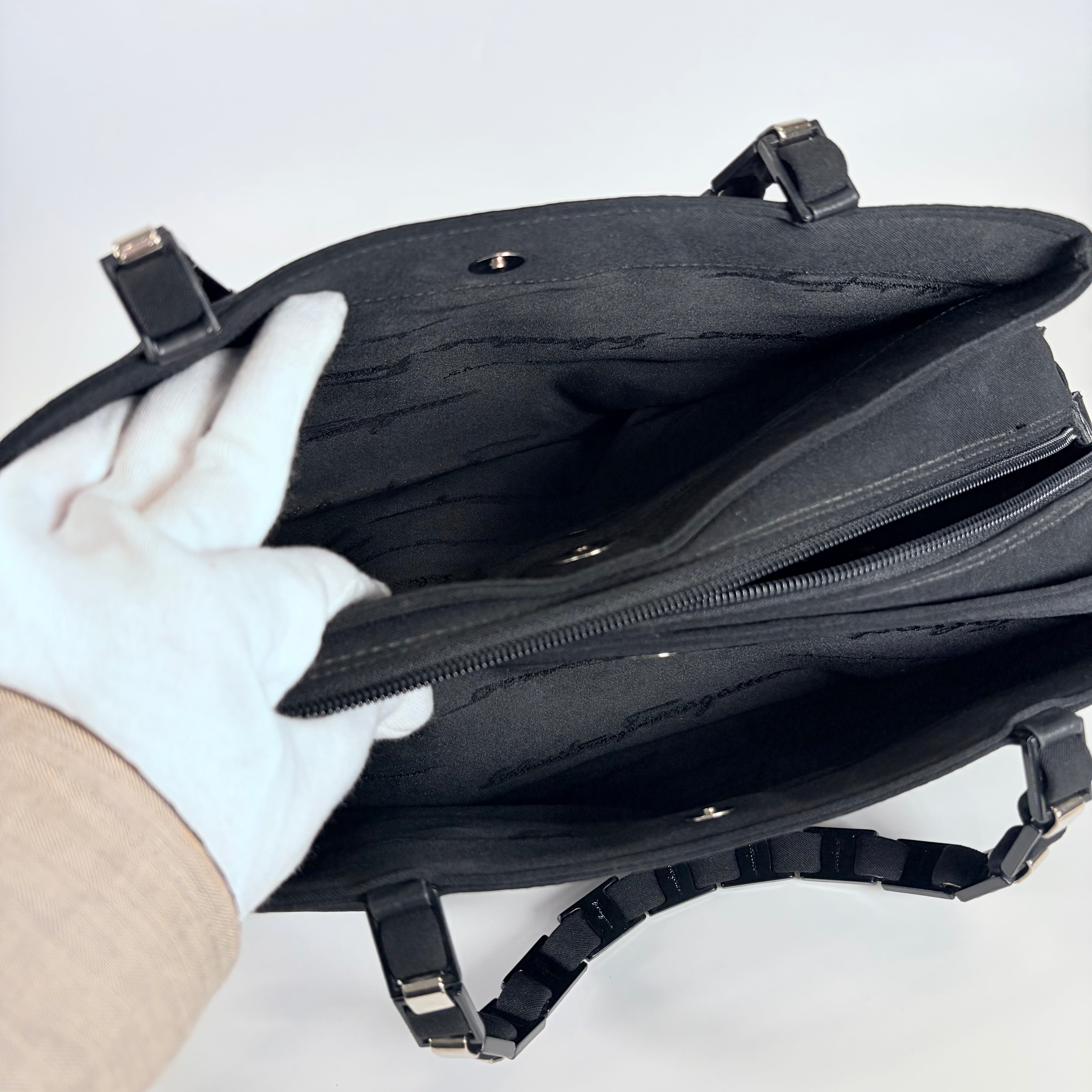 2605 secondhand Ferragamo 2Way bag